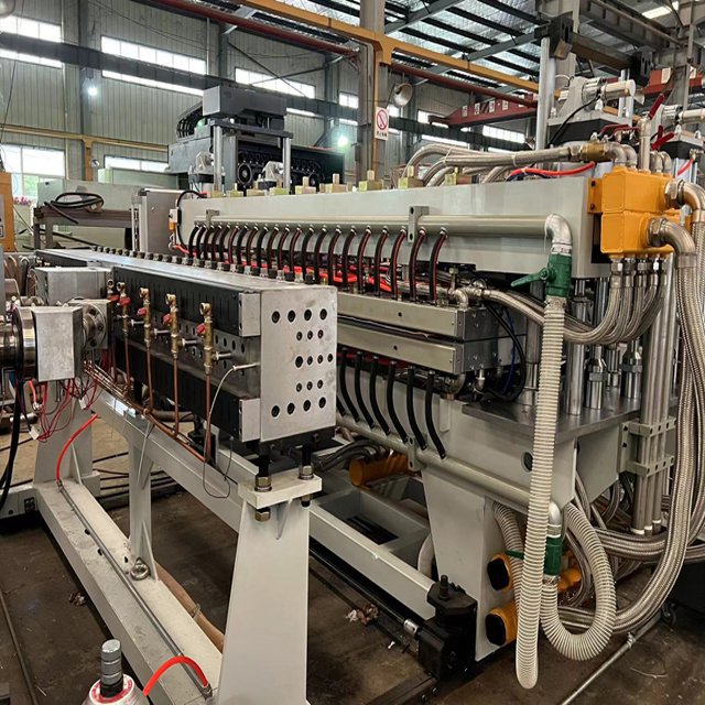 Thick hollow profile sheet extrusion machine hollow profile sheet extrusion machine PP hollow profile sheet making extruder