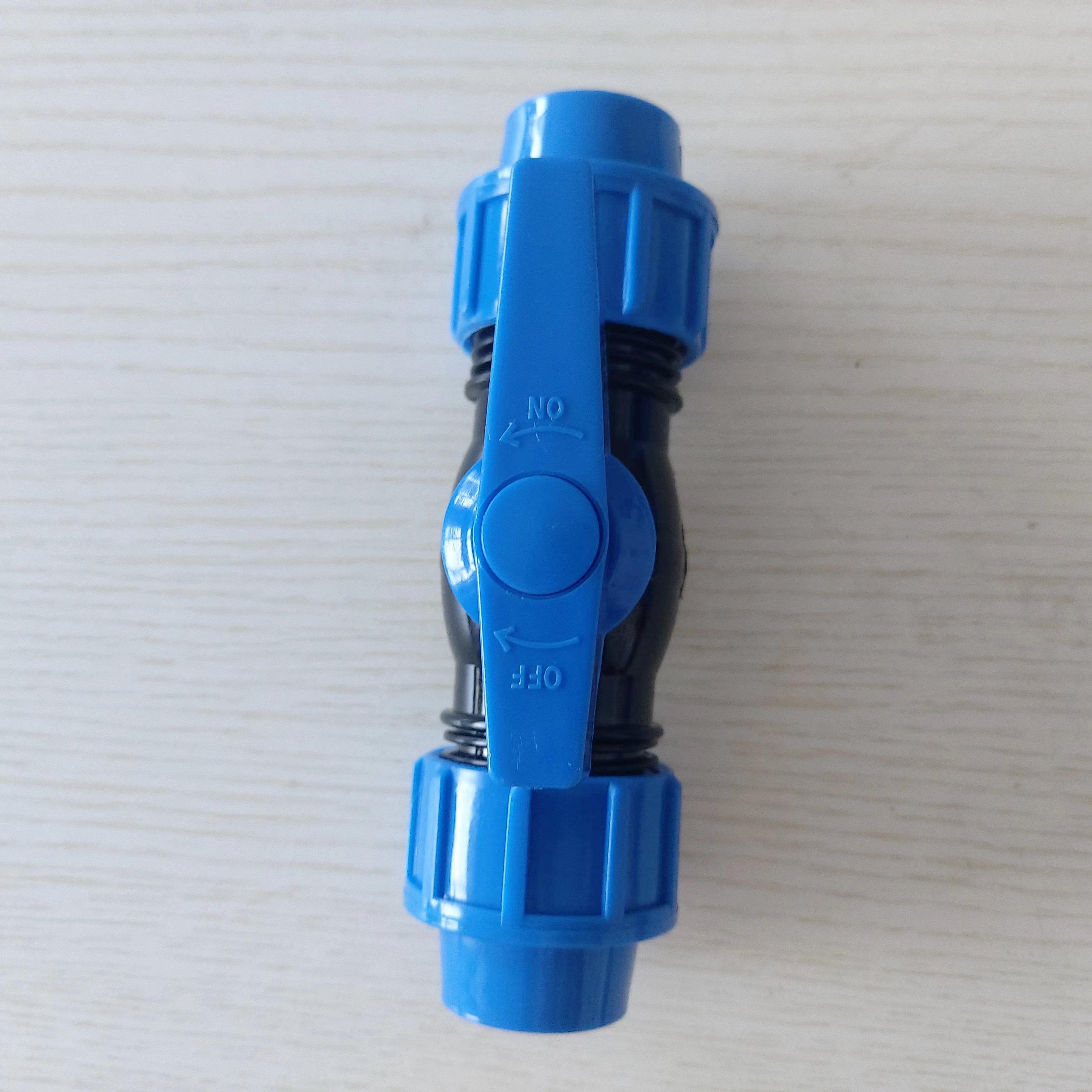 PN16 PP HDPE Ball Valve Irrigation Compression Fittings For Water Pipes