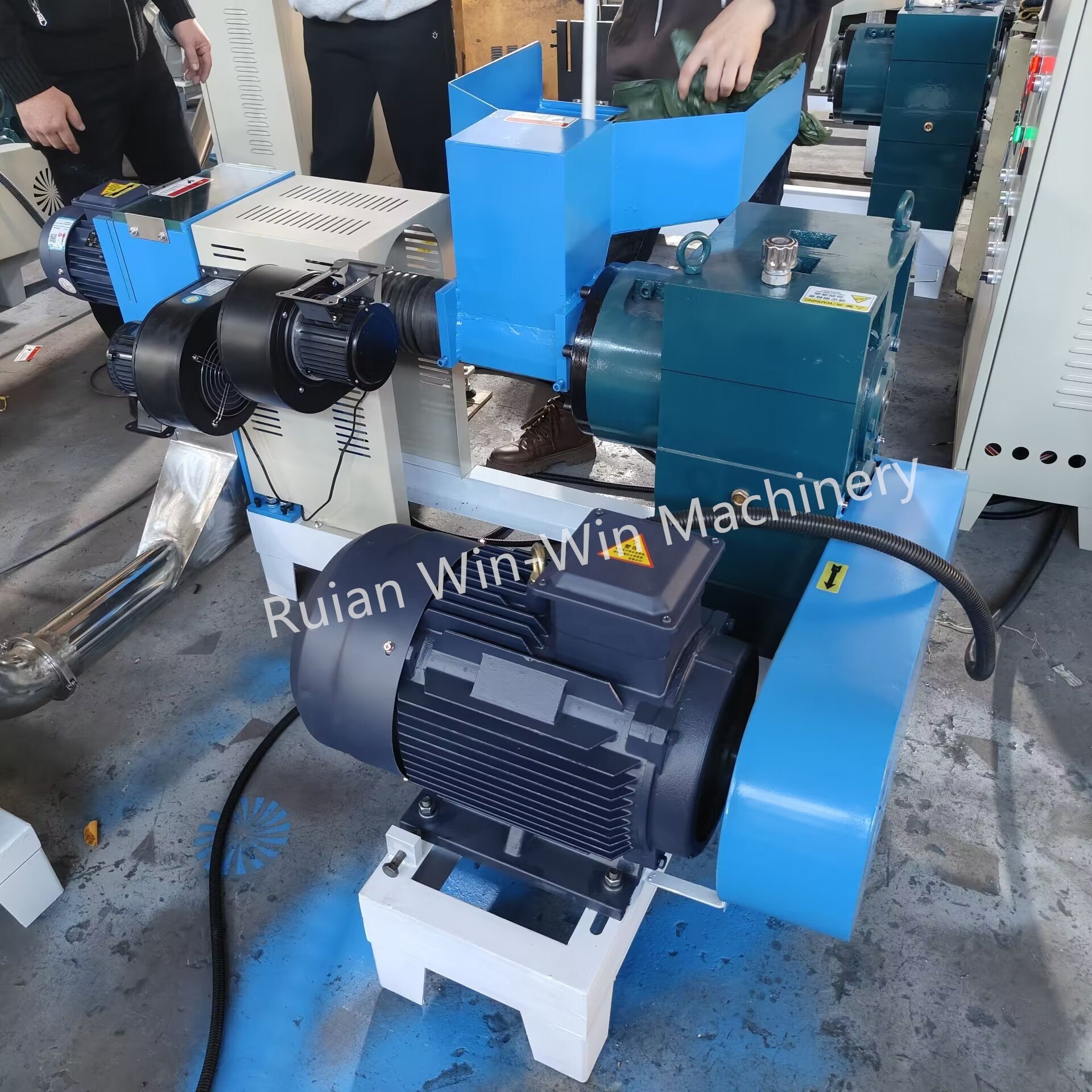 Mini small plastic pp ldpe hdpe film pelletizer film granulator air wind cooling recycling machine