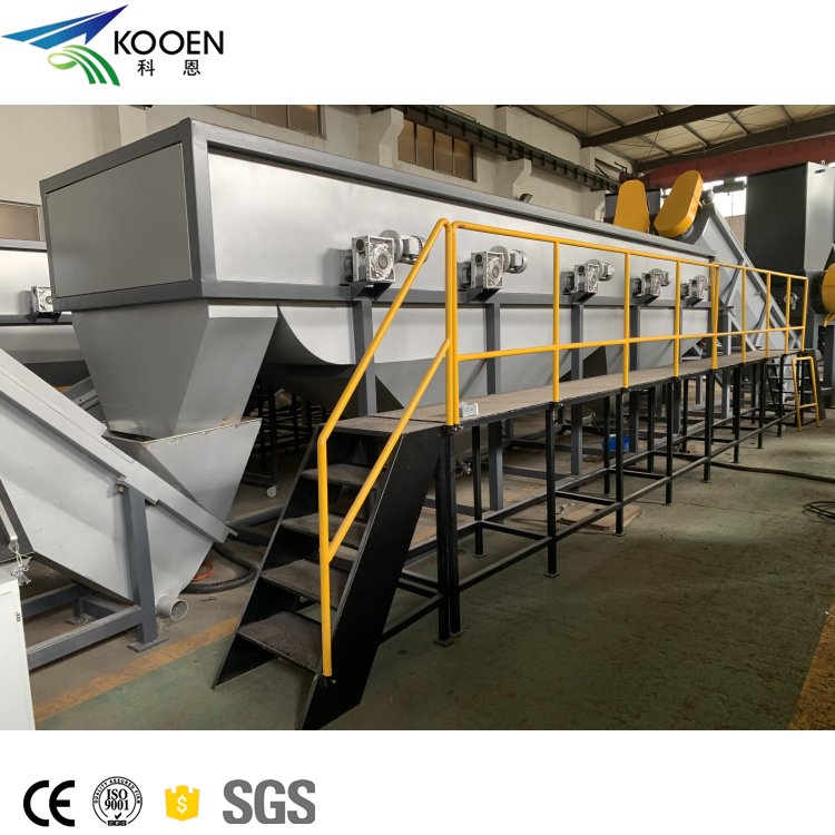 Full automatic waste material washing drying crushing machine / pp pe film recycling granules making line