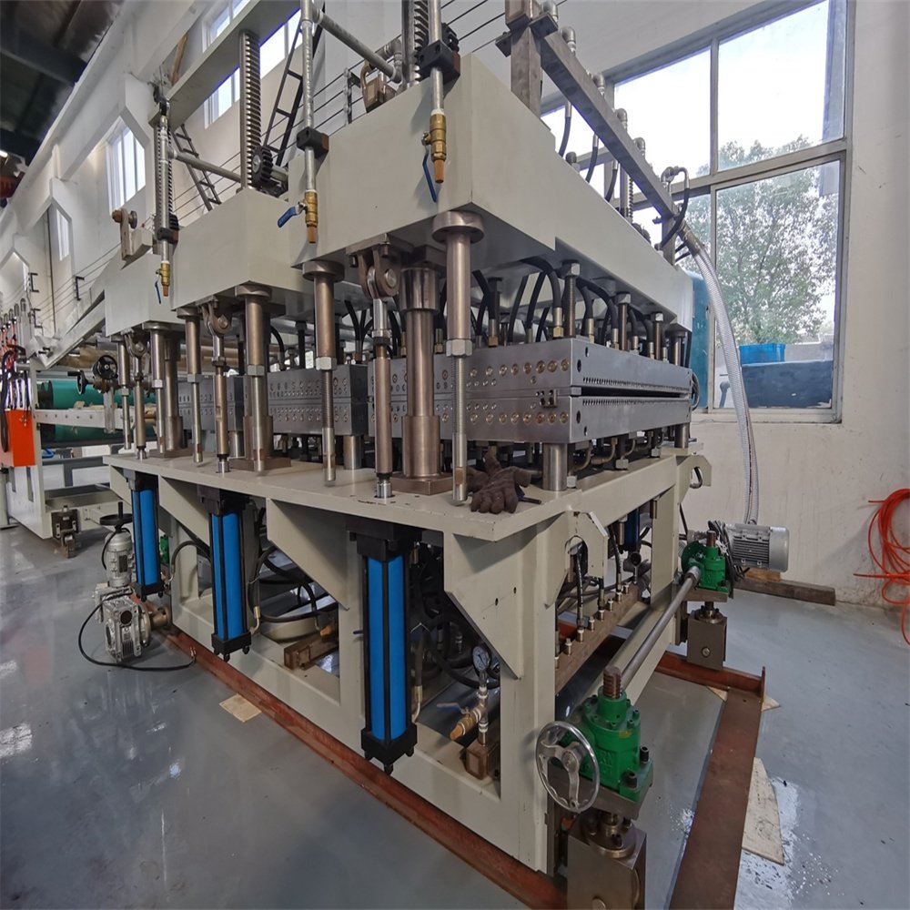 Plastic PP Hollow Board Extrusion Line