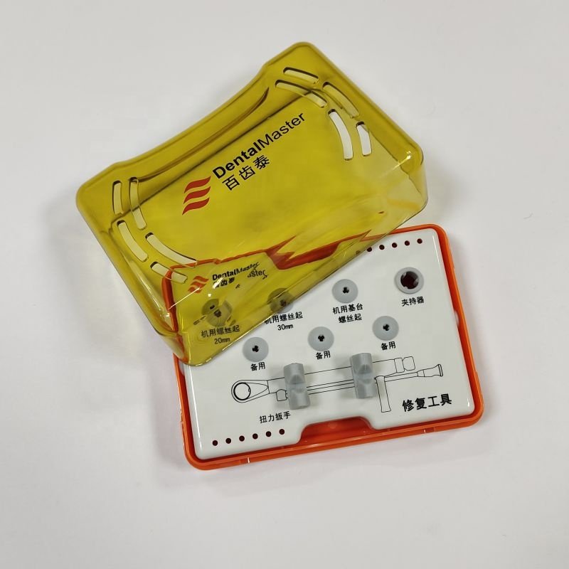 HYM Factory Custom injection mould OEM plastic injection insert molding pp pc abs parts products injection moulding plastic case