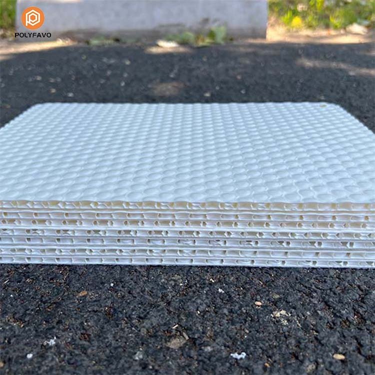 Strong Stiffness PP Honeycomb Bubble Guard Board With Felt For Temporary Floor Protection