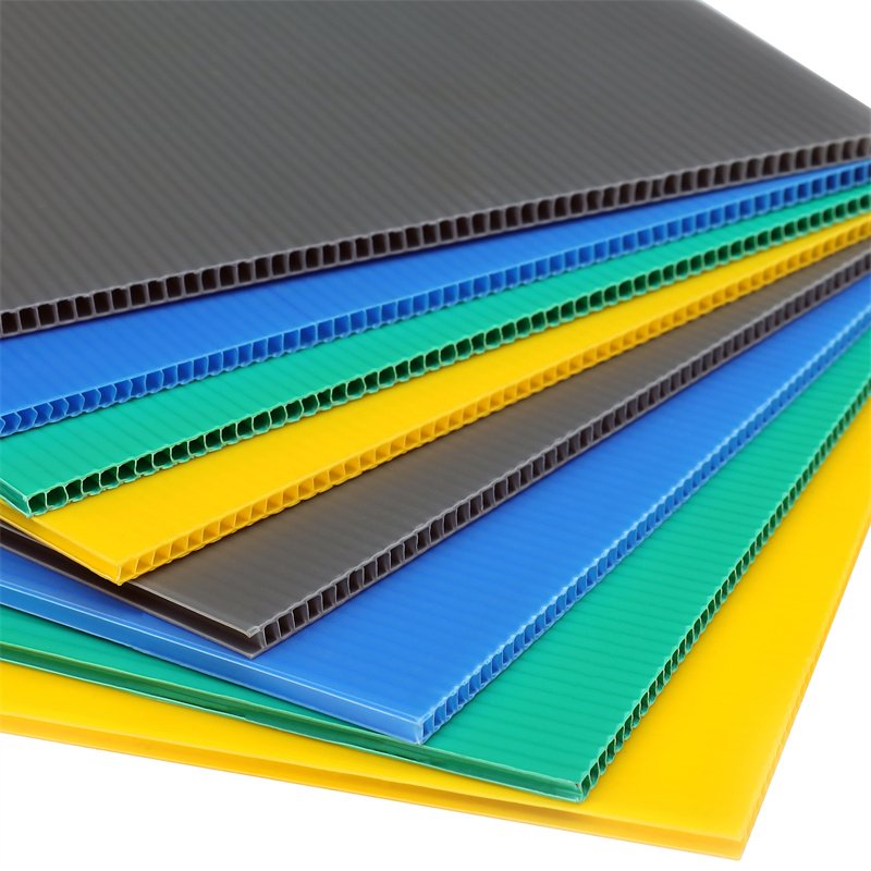Customized Low-Cost Reusable Hygienic PP Corrugated Cartonplast Divider Layer Pad for Beverages Industry