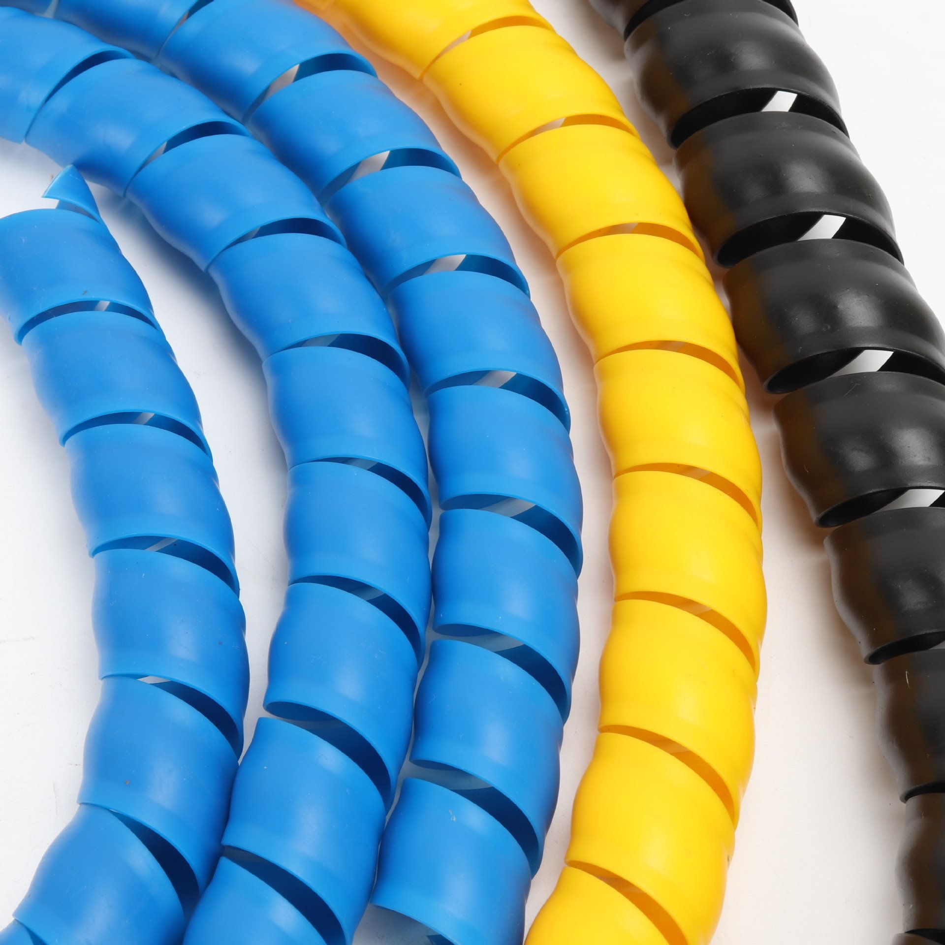 High Quality Safety Protection Hydraulic Hose Anti Deformation Extruded plastic PP/ PE color Spiral Sleeves Cable