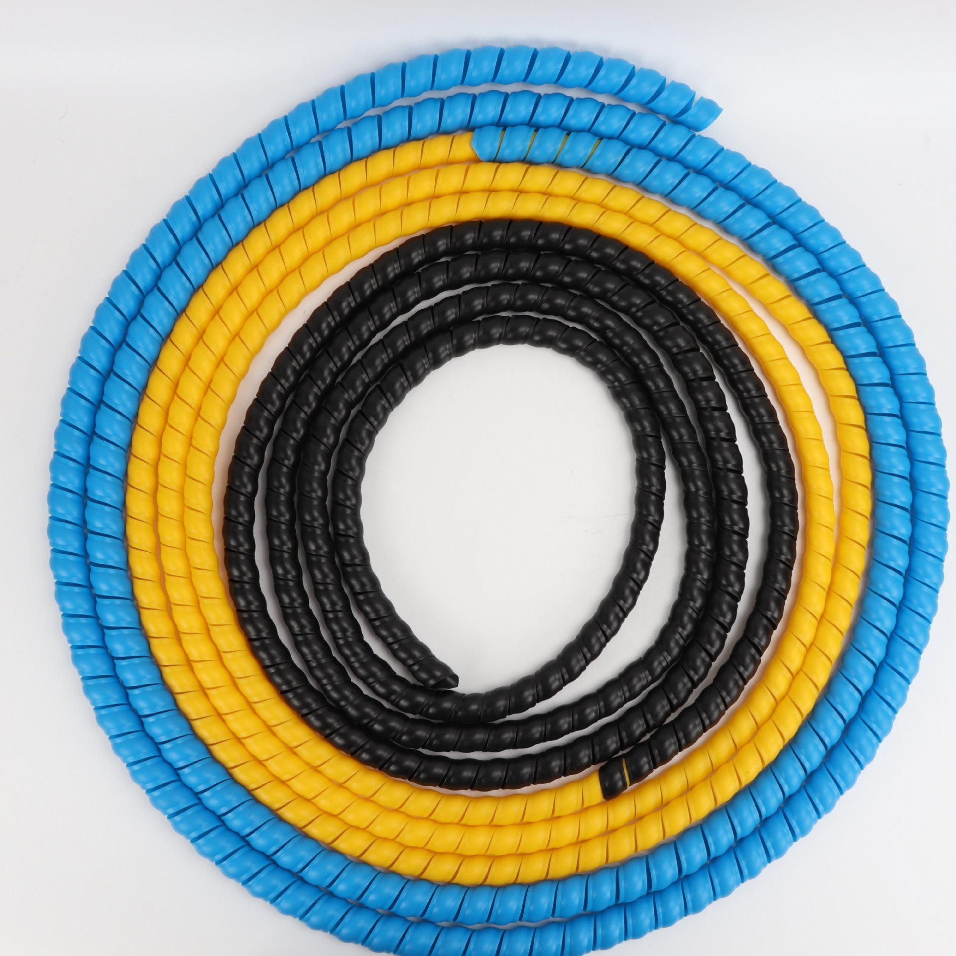 High Quality Safety Protection Hydraulic Hose Anti Deformation Extruded plastic PP/ PE color Spiral Sleeves Cable