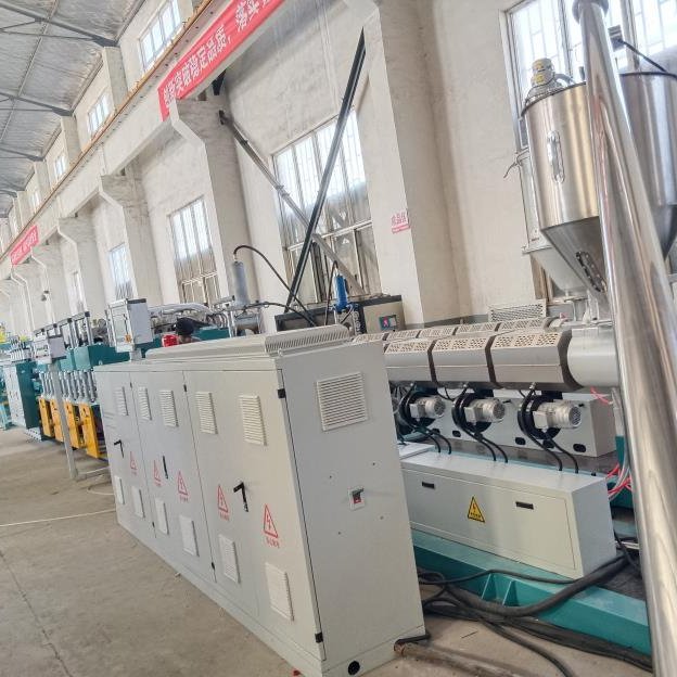 Factory direct sales PP PE plastic hollow construction formwork machine production line