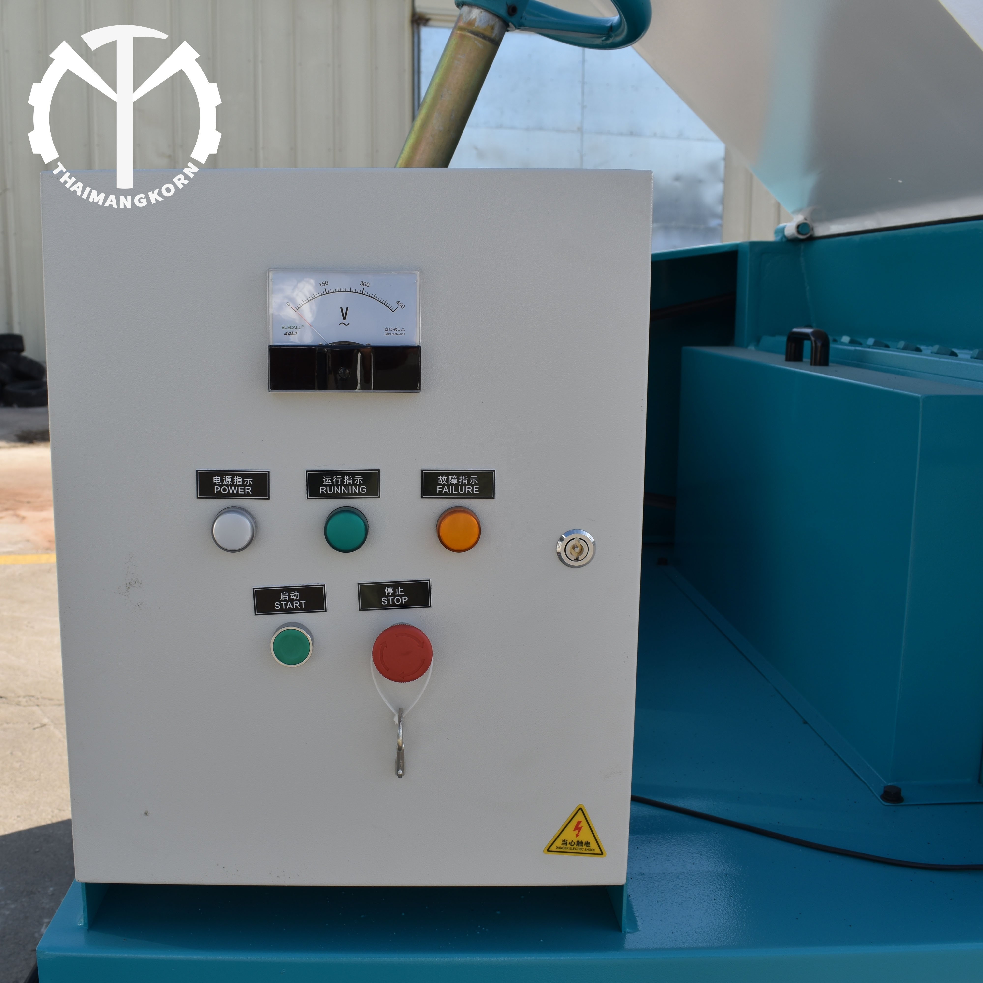 PP PE PVC PET Waste Plastic Crusher Machine Price Plastic Shredder Industrial Plastic Crushing Machine