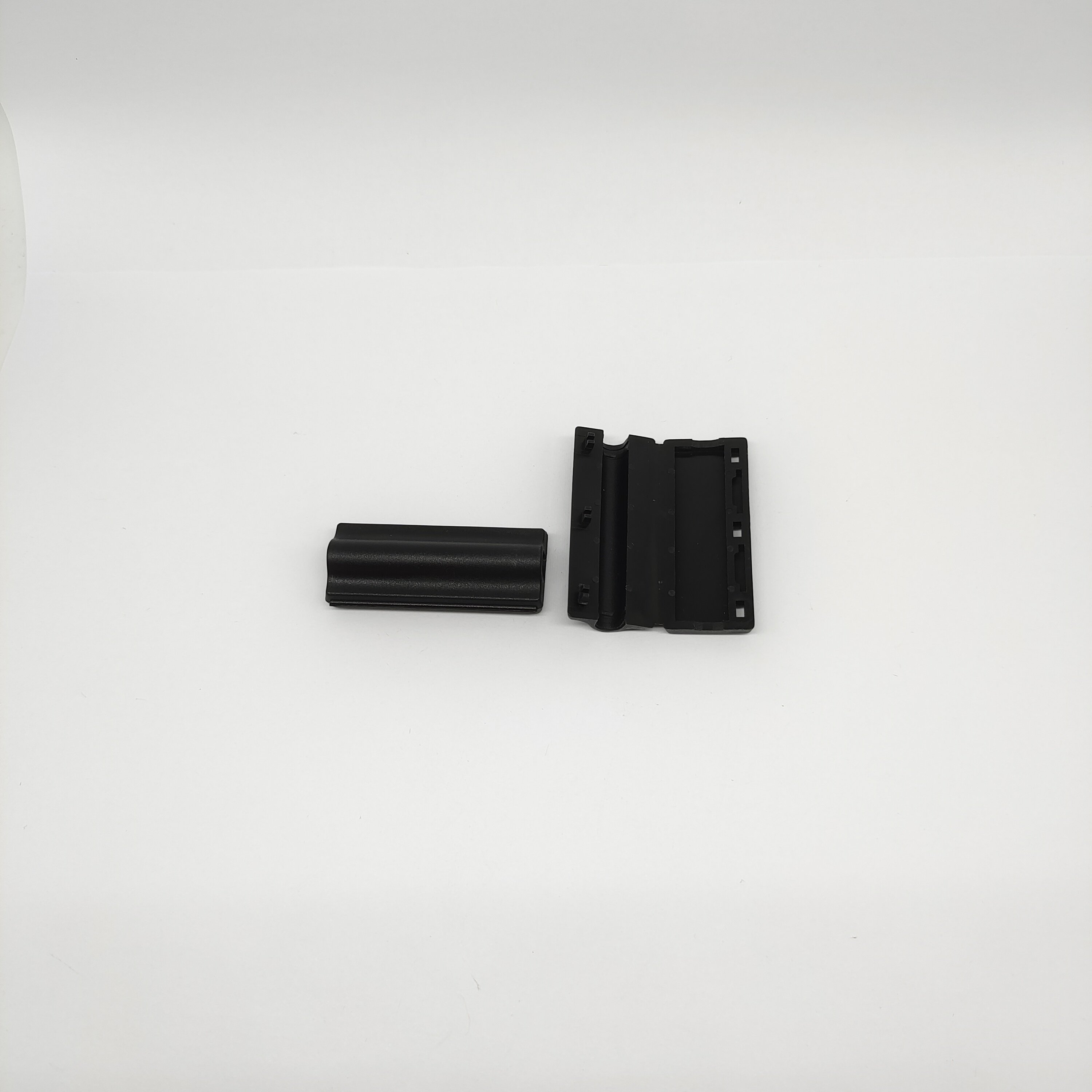 Wholesale of manufacturers PP material Black wire clip clothing label store wire clips with safety protection function