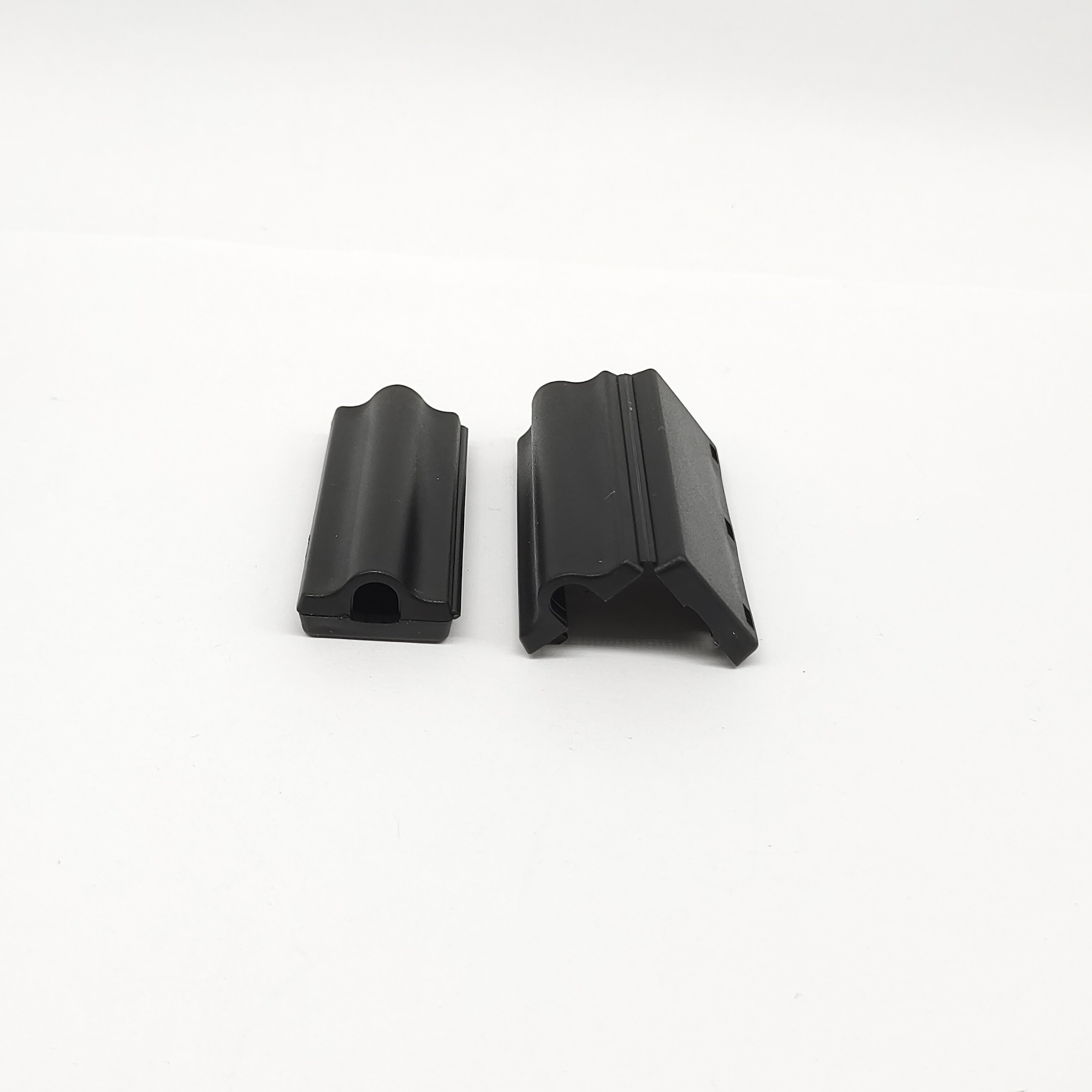 Wholesale of manufacturers PP material Black wire clip clothing label store wire clips with safety protection function