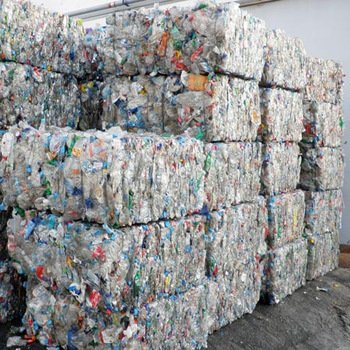 Waste PET Bottle Flakes Scraps Plastic Clear Green White Blue CAS Packing Mix Color Tape Form Water Origin Sheet