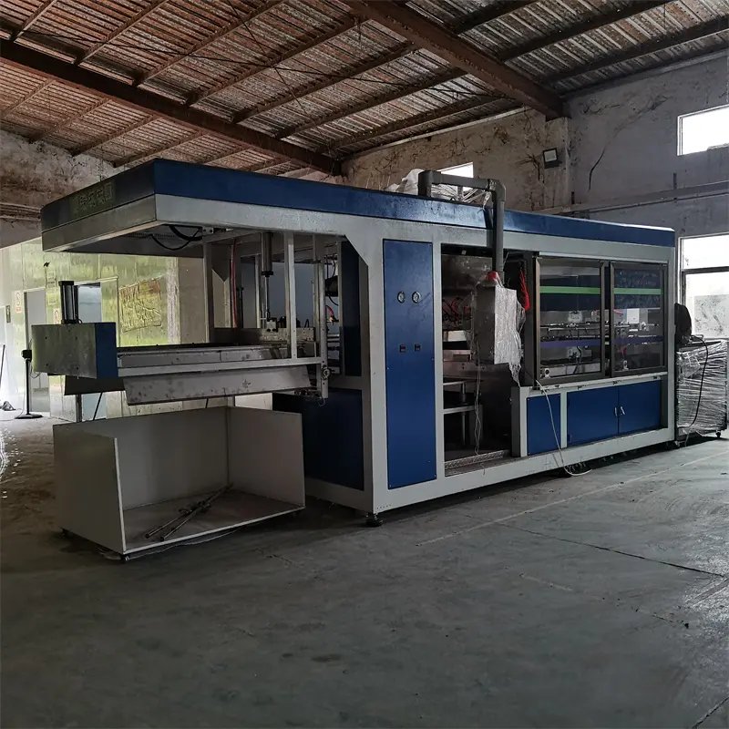 Factory Full Auto Vacuum Forming Food Grade Plastic Container Thermoforming Machine For Strawberry