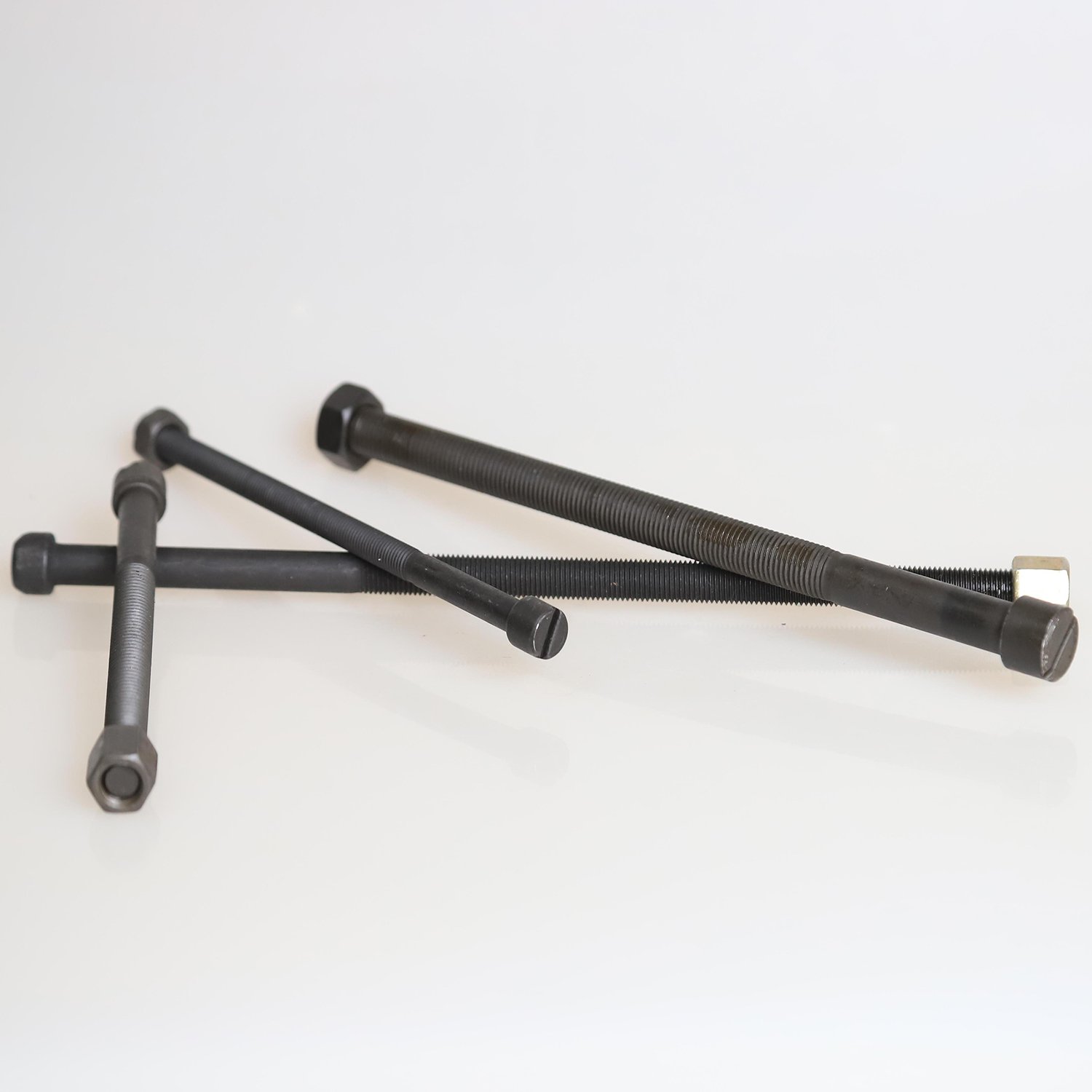 Factory hot selling custom auto fastener grade 10.9 flange leaf spring truck center bolts for trucks