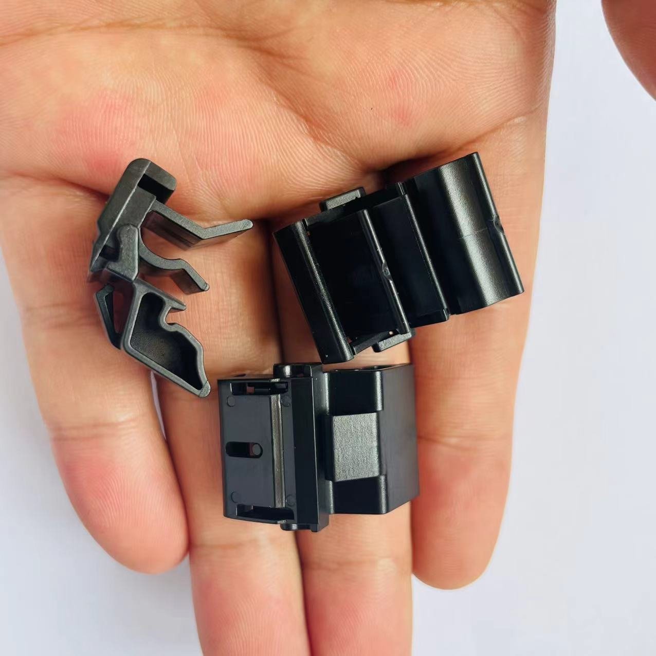 Suitable for Tesla Model3ModelY Front Luggage Compartment Trunk Sides Trim Plate Fixed Clips Spare Wheel Nest Car Clip