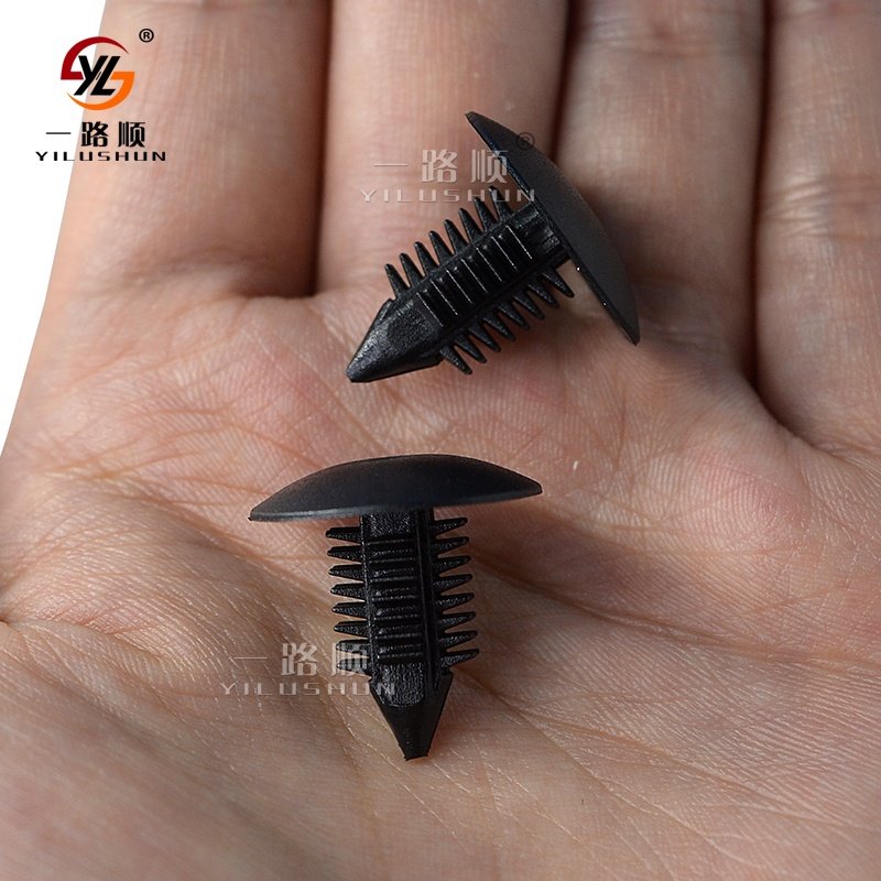 A125 China factory straight body fasteners expansion clip rivets