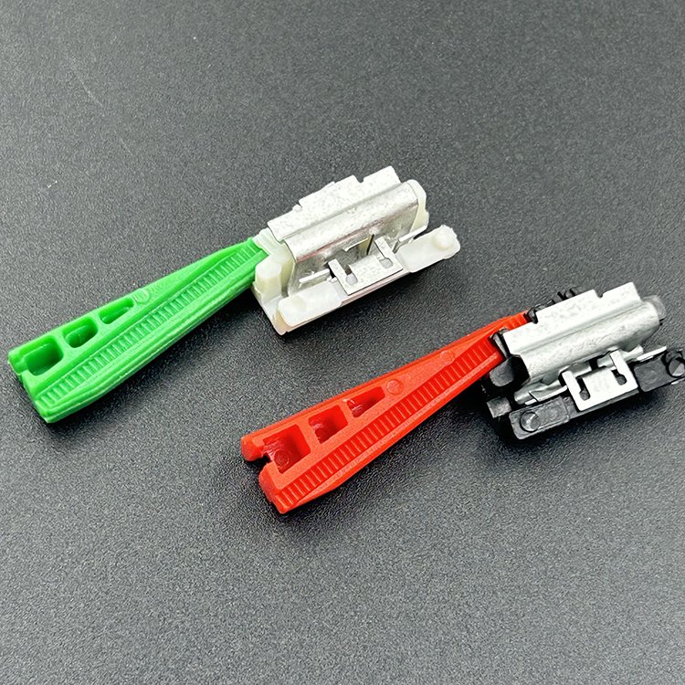 High Quality Plastic Auto Fastener Fixing Clips Retaining for Benz
