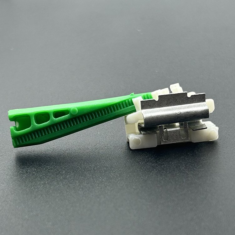 High Quality Plastic Auto Fastener Fixing Clips Retaining for Benz