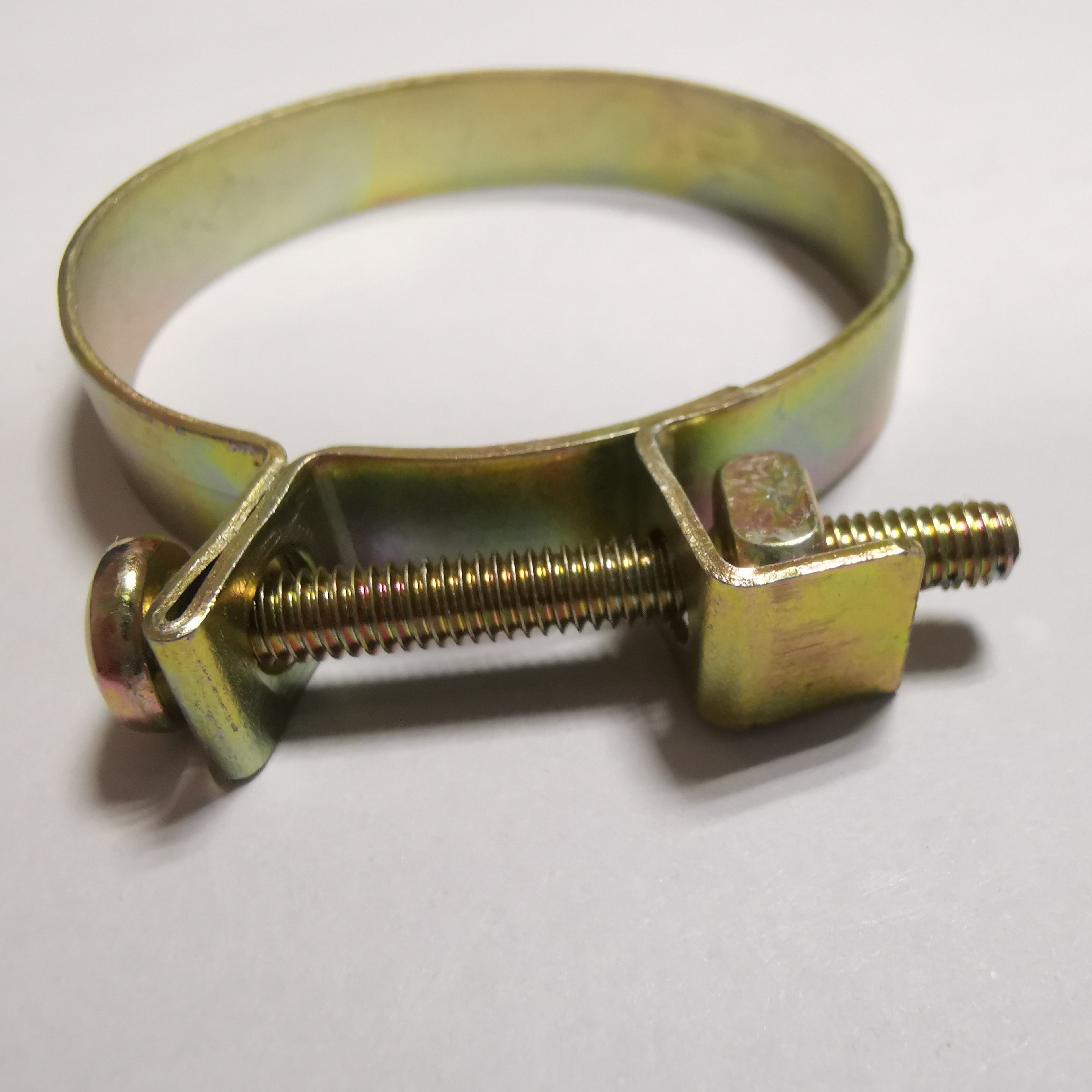 Heavy-Duty Steel Air Filter Hose Clamp for Car Auto Galvanized Iron with Zinc Finish for Intake Pipe Clamping