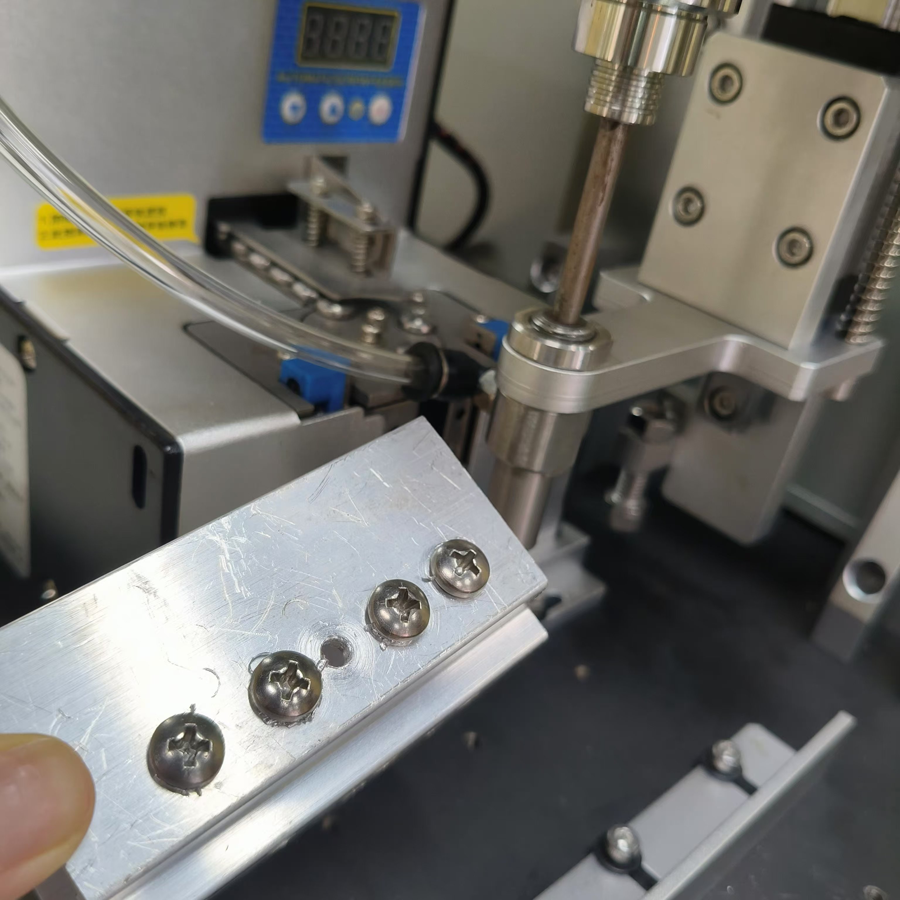 BBA semi auto screwdriver machine auto screw assembly screw feeder aluminum profile screwing machine servo motor screwdriver