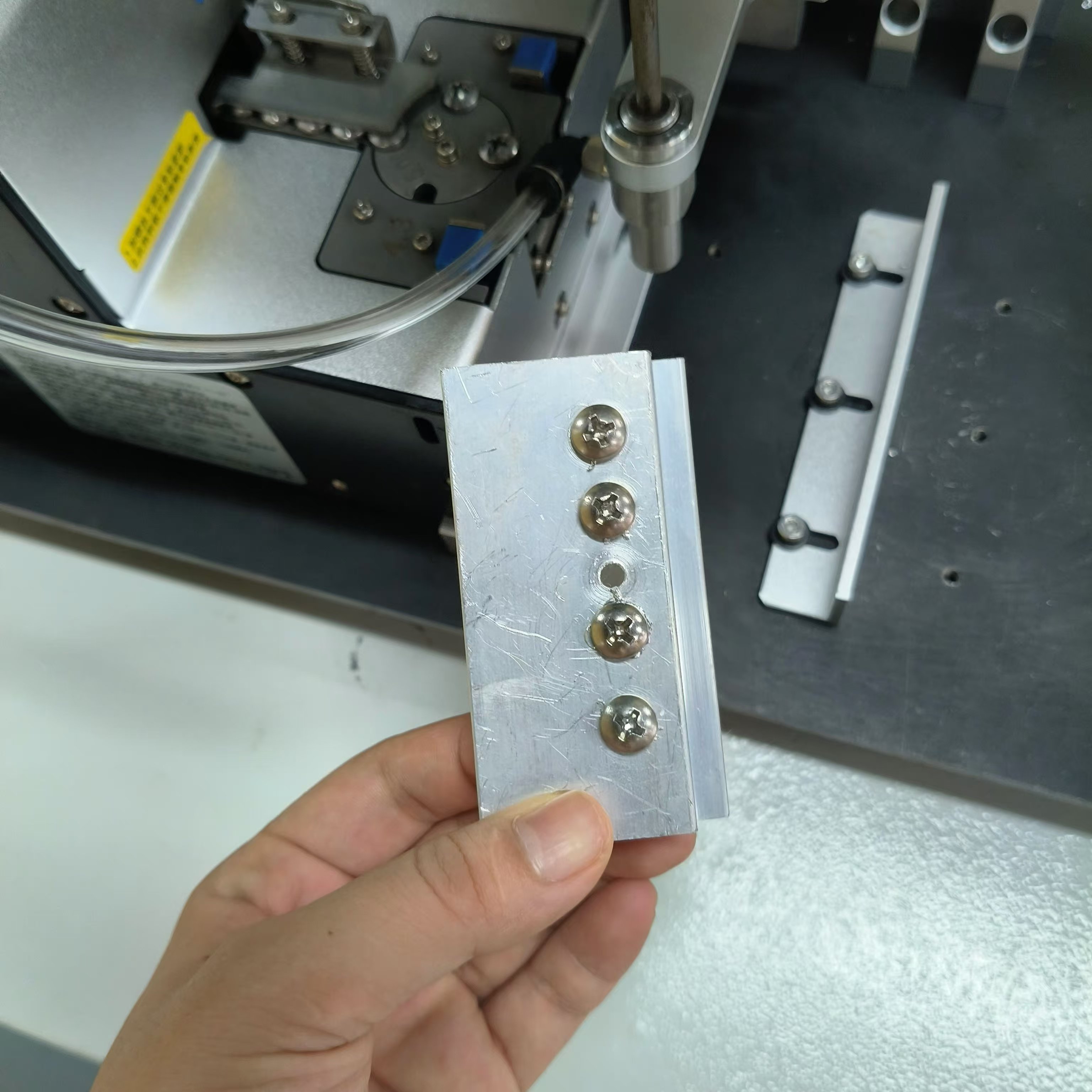BBA semi auto screwdriver machine auto screw assembly screw feeder aluminum profile screwing machine servo motor screwdriver