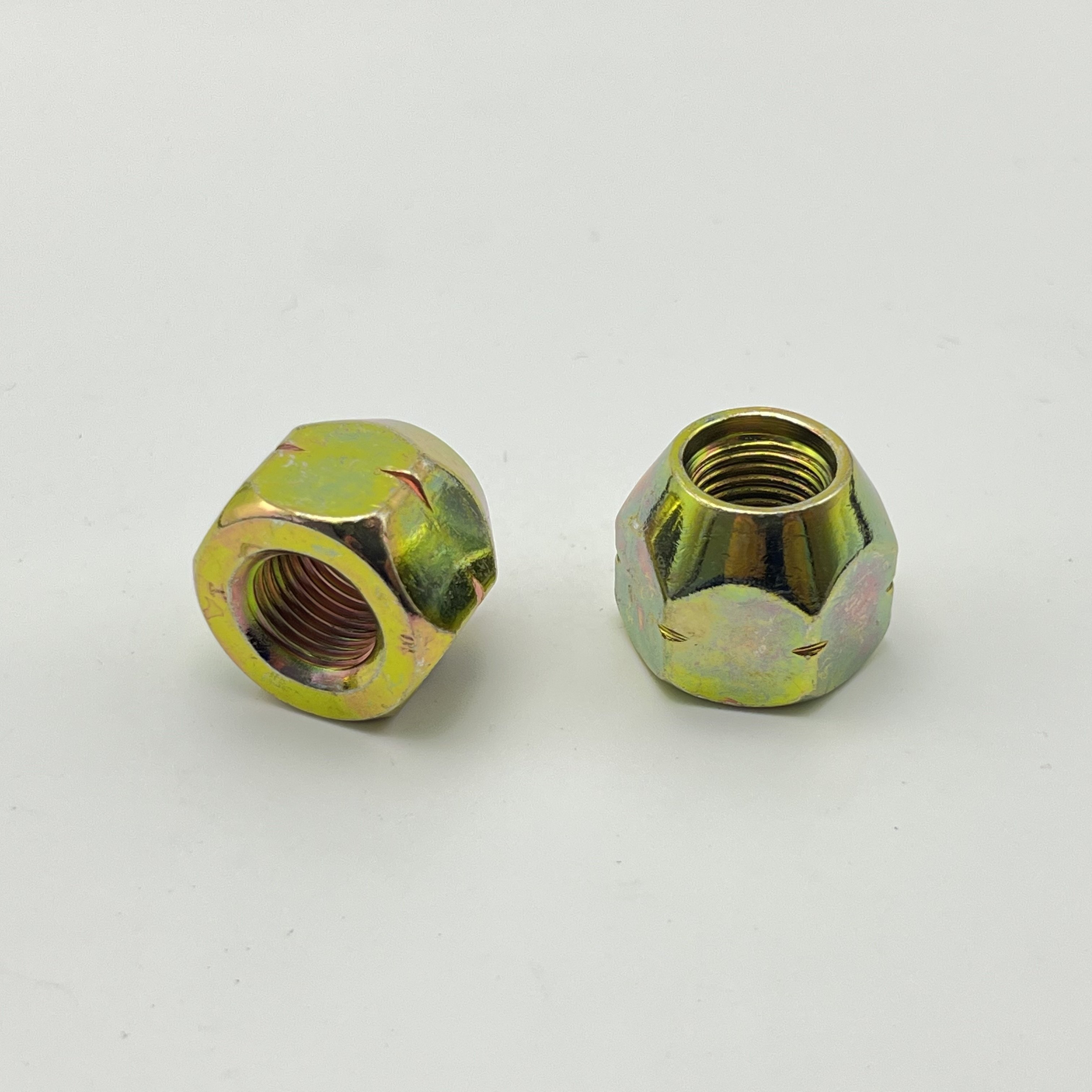 Durable Car Tire Carrier Nut Universal Steel Fasteners Cylindrical Hollow Internal Thread Hexagon Nut