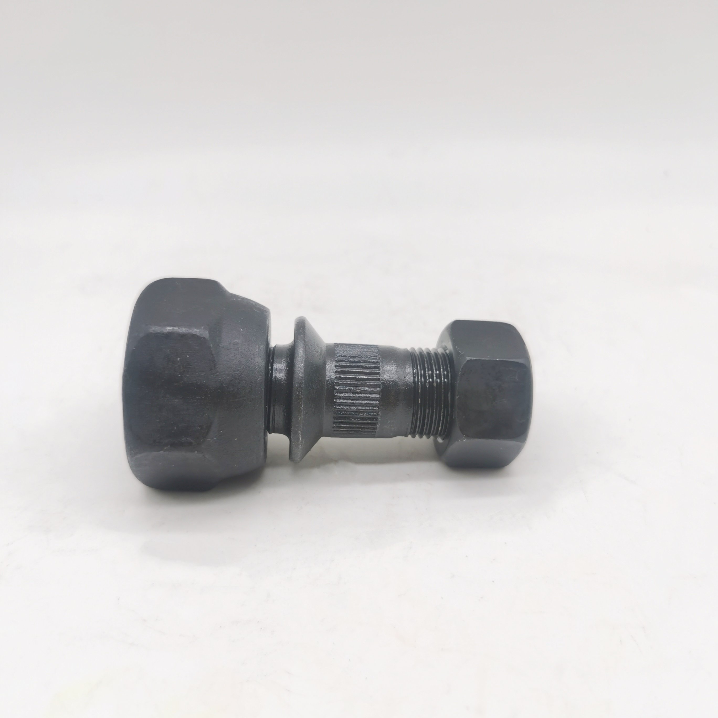 Truck Parts Hyundai Mighty Wheel Hub Bolt Stud M19X1.5/M22X2.5X95mm