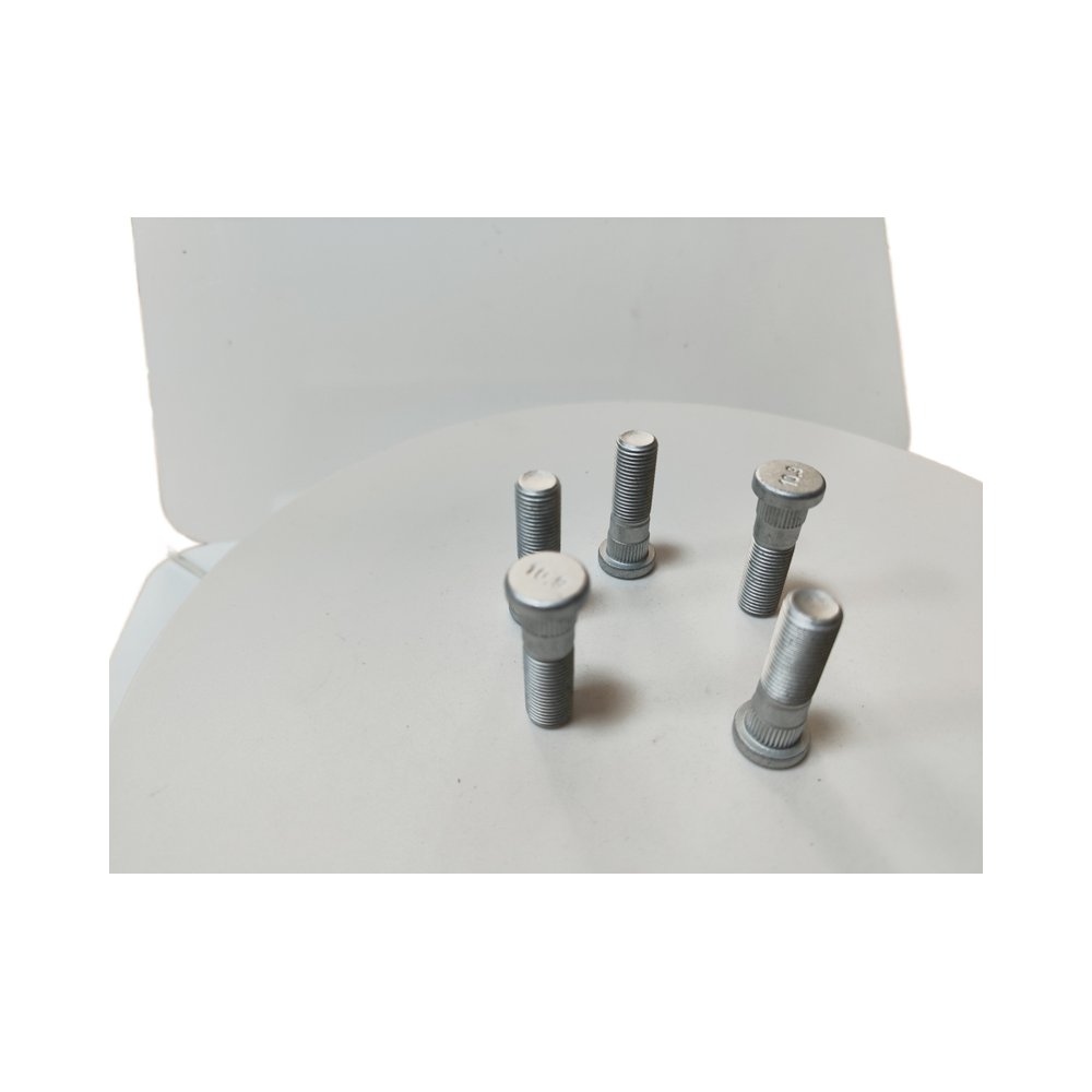 Excellent quality Automotive Screws & Fasteners car wheel bolt for Nissan