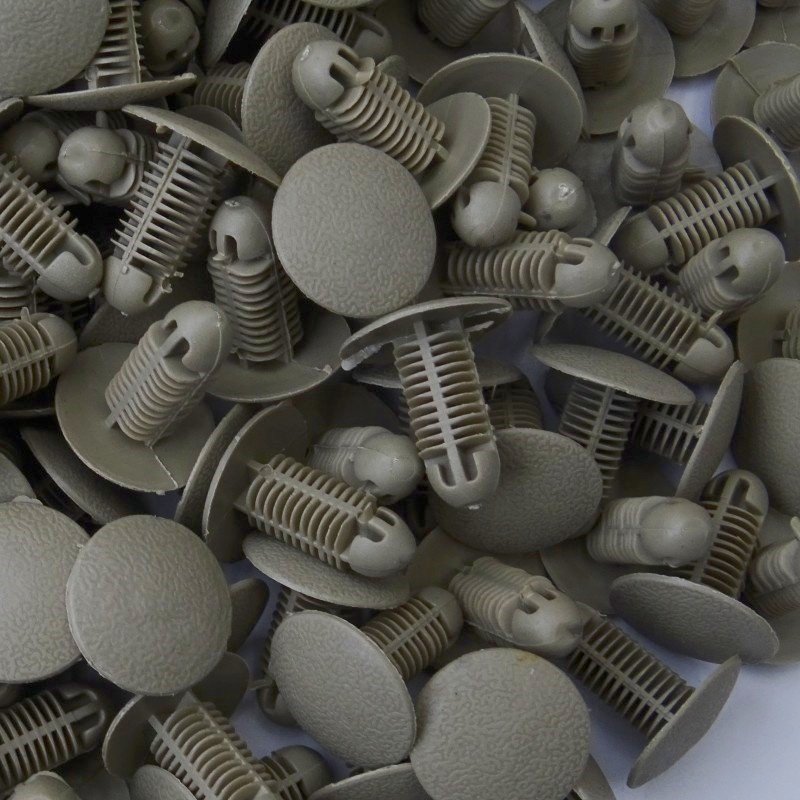 Auto Bumper Cover Clip Tree Shaped Rivet Buckle Plastic Nylon Clip for Toyota 76996-01P02