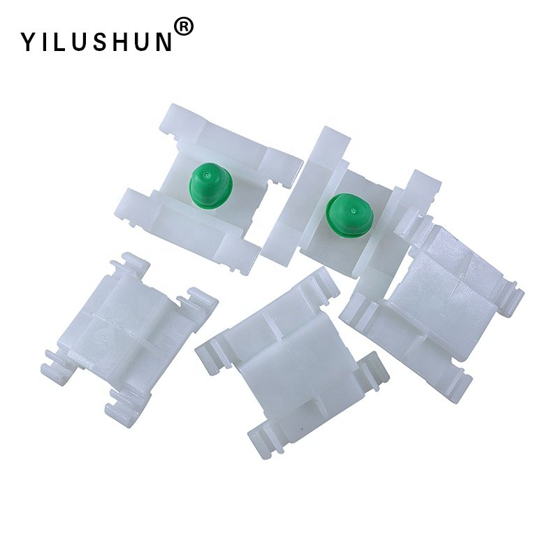 D286 500Pcs/Bag Clips and fasteners factory supply auto car body plastic white