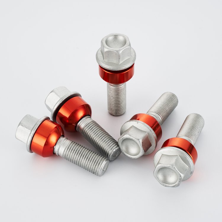 Wholesale custom trendy steel red wheel bolts cars balanced tires fasteners bolts