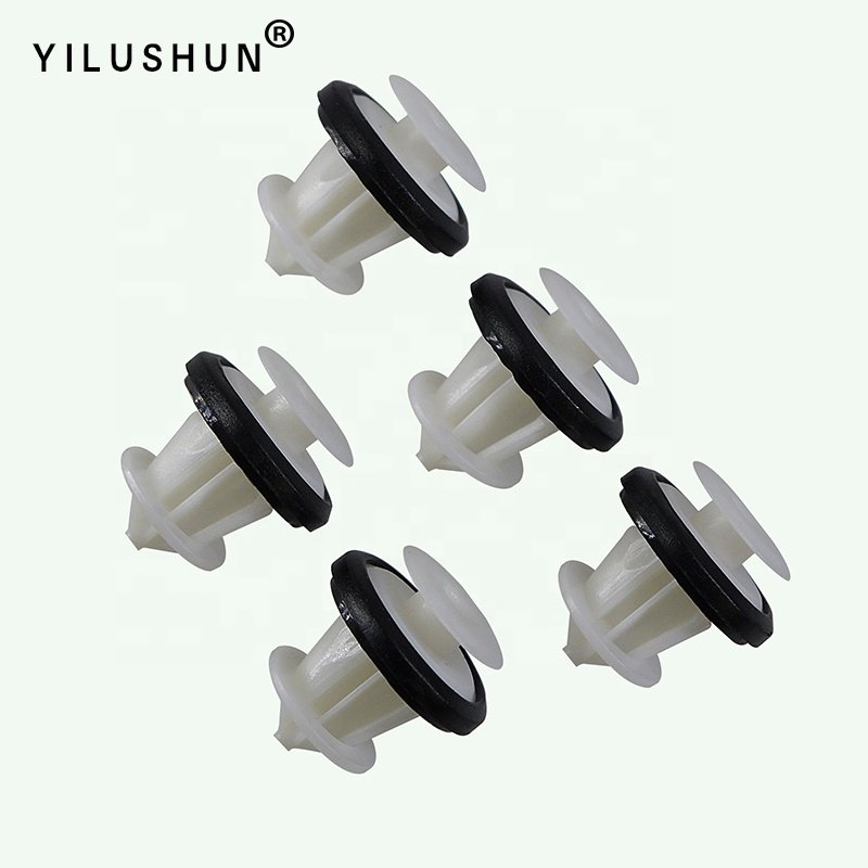 D204 hot selling automobile trunk interior trim snap clips wholesale 67773-06020