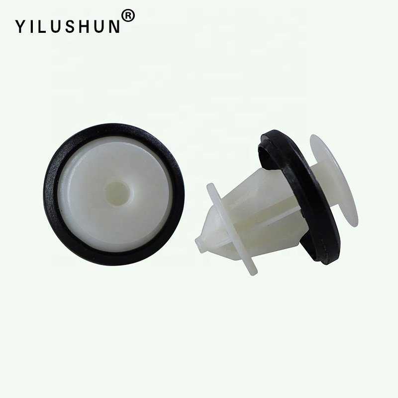 D204 hot selling automobile trunk interior trim snap clips wholesale 67773-06020