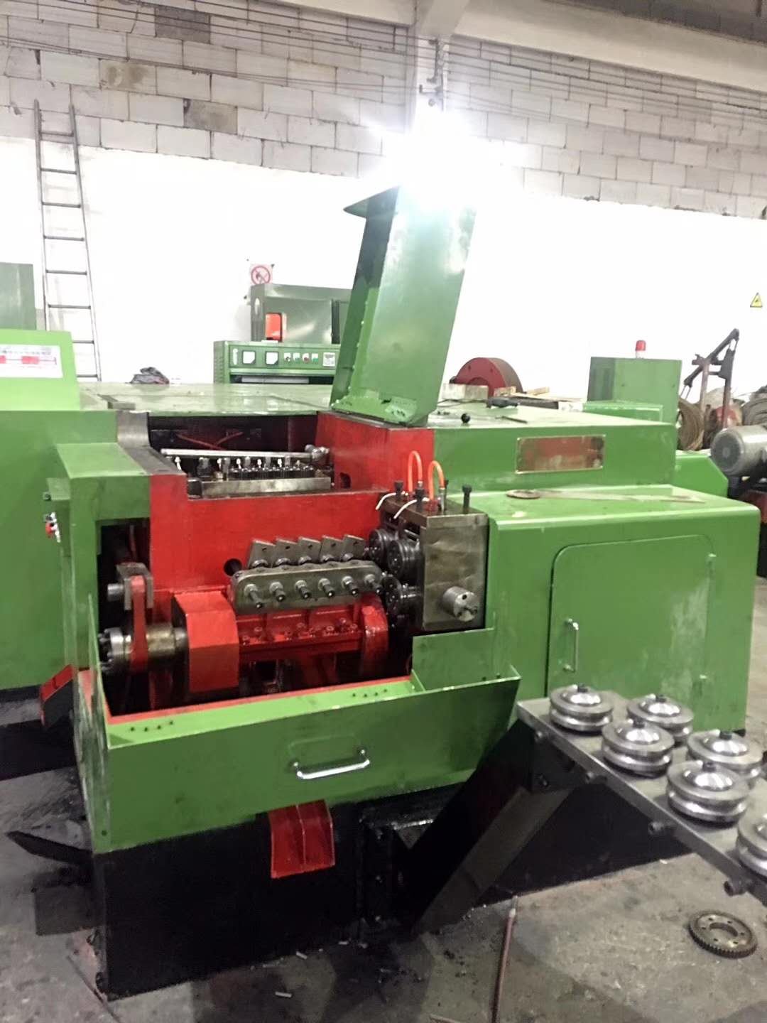 automatic nut forging machine nuts and bolts making machine