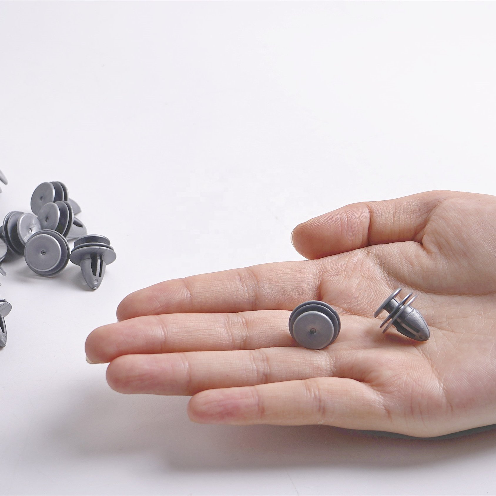 ALQGZ227 100PCS Car Plastic Nylon Body Fasteners Door Trim Panel Clip Car Retainer Clip for Toyota