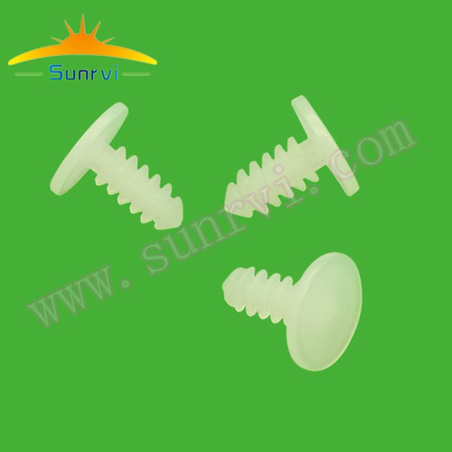 China Supply 3.8 mm Nylon Bumper Fender Flare Fastener Remaches Clips for GM, Ford & Chrysler
