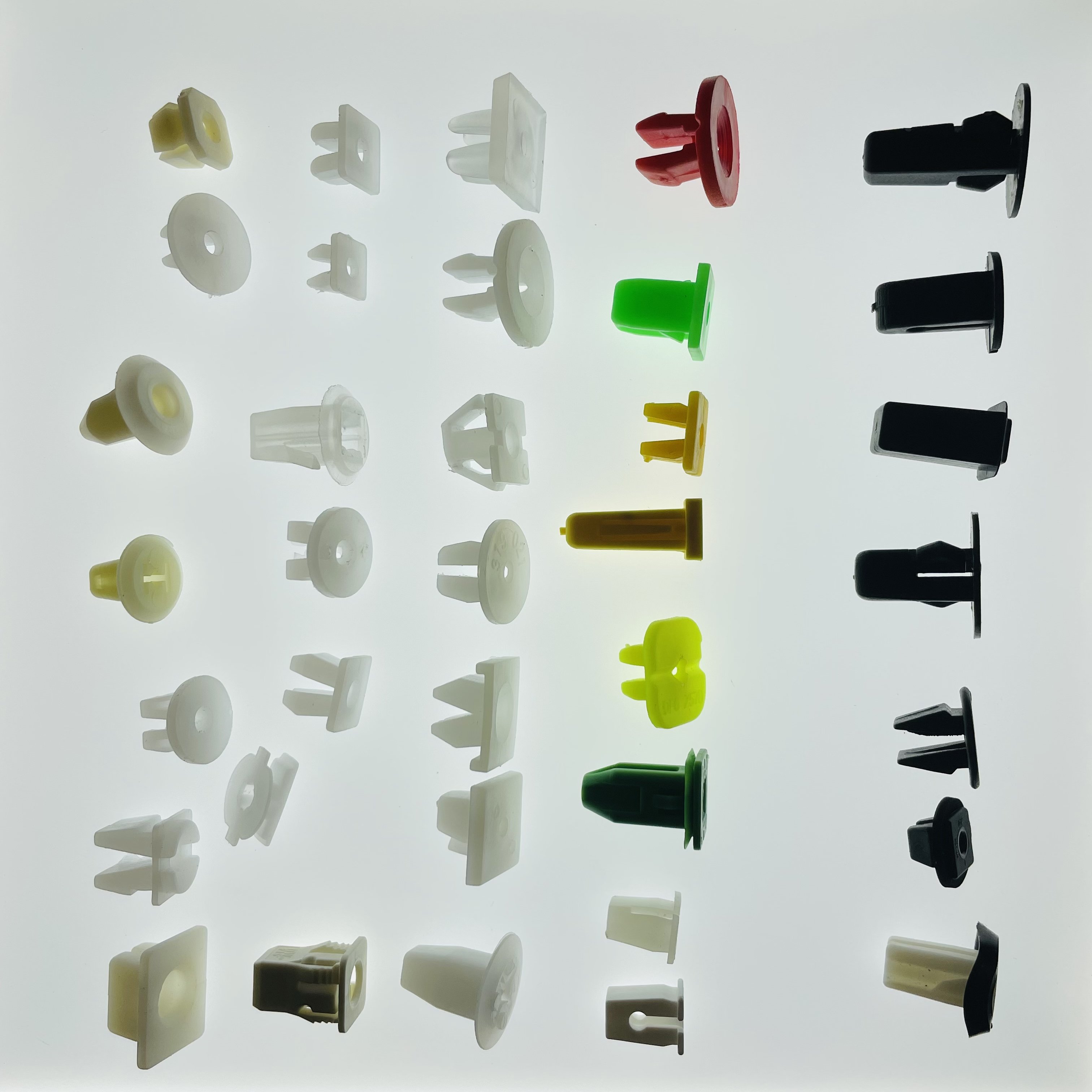 Auto Plastic Self-tapping Screw Base / Fast Wire Seat / Headlight Snap / Wing / Rivet Expansion Fixed Buckle All