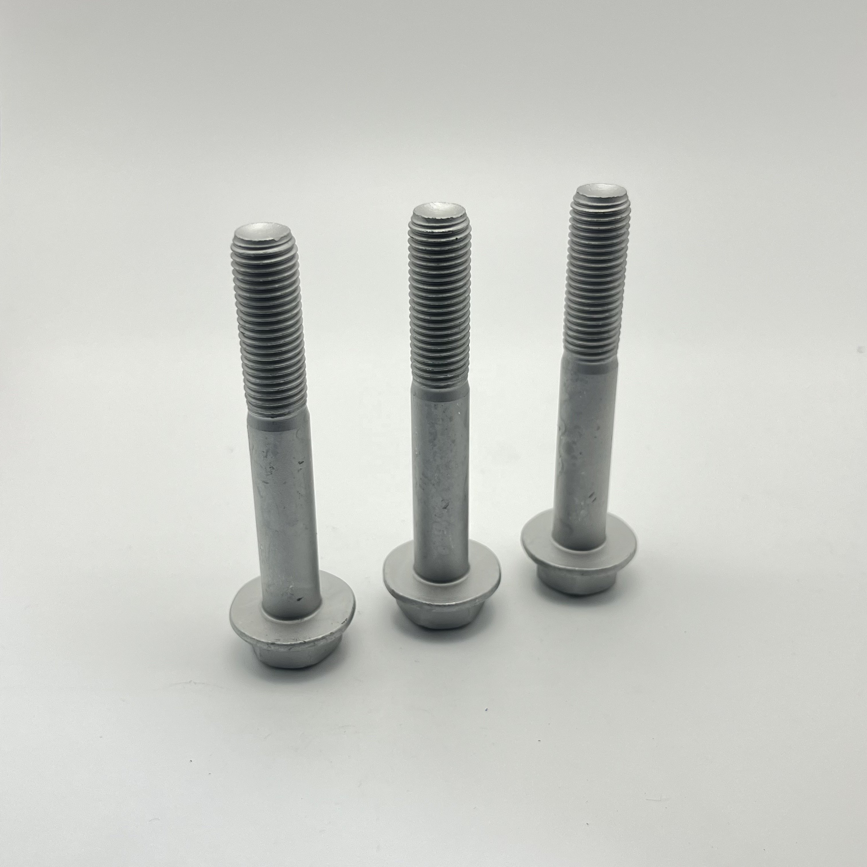 Factory custom high strength oxidized black full thread outer hexagon flange bolt with teeth