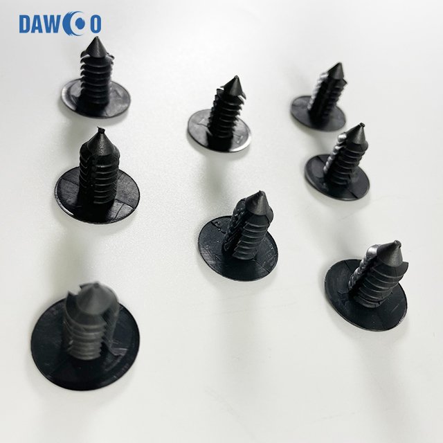 Factory Wholesale 30pcs 50pcs 100pcs Pack 6mm Fit Hole Black Auto Tree Plastic Fasteners for Cars Clip