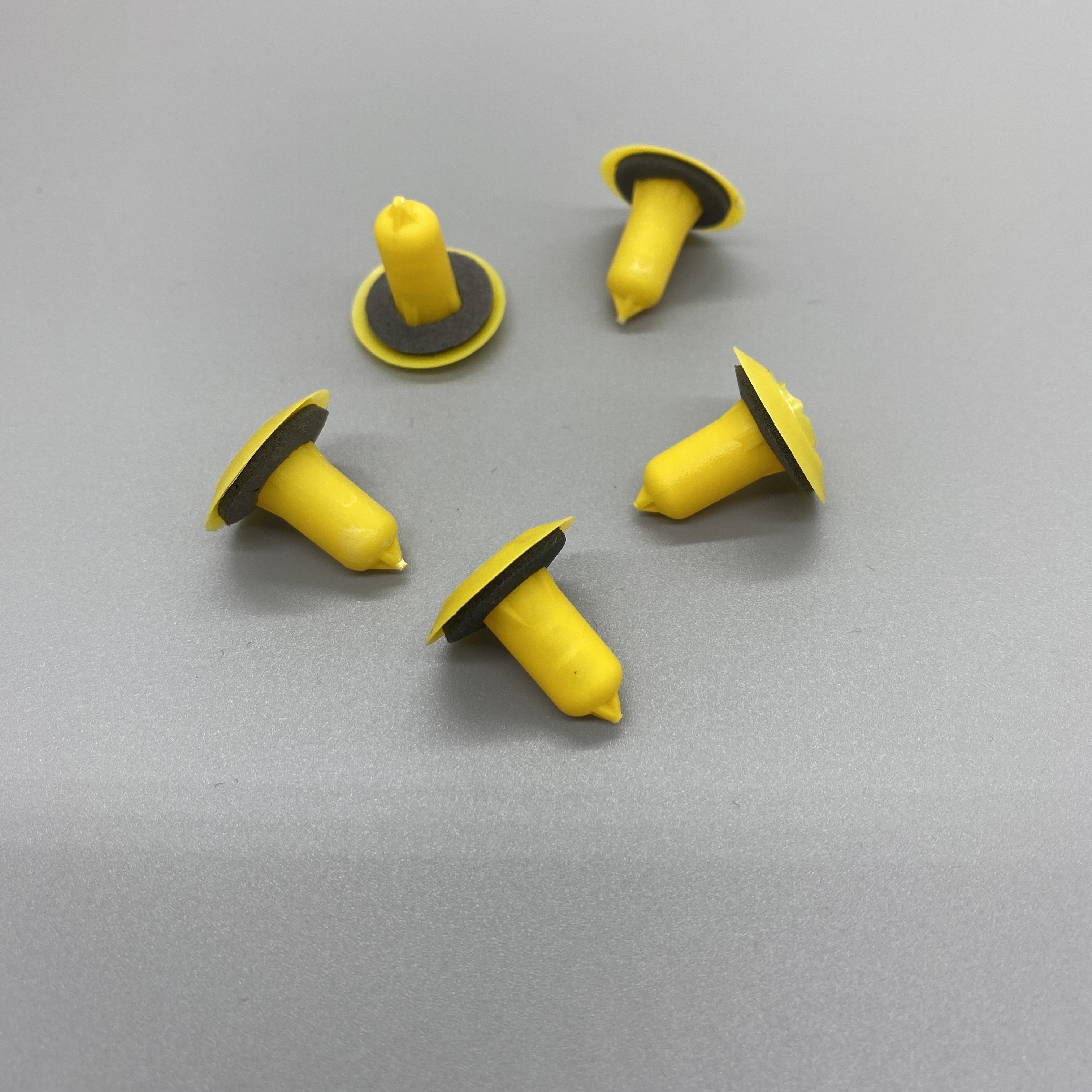 Car Door Trim Panel Clips Automotive Moulding Clips Body Clips & Fastener OEM 6507686-AA 67771-30090