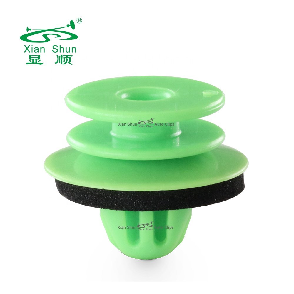 Xianshun plastic fastener car clip Door trim clip for door panel interior door panel fender With Seal Ring