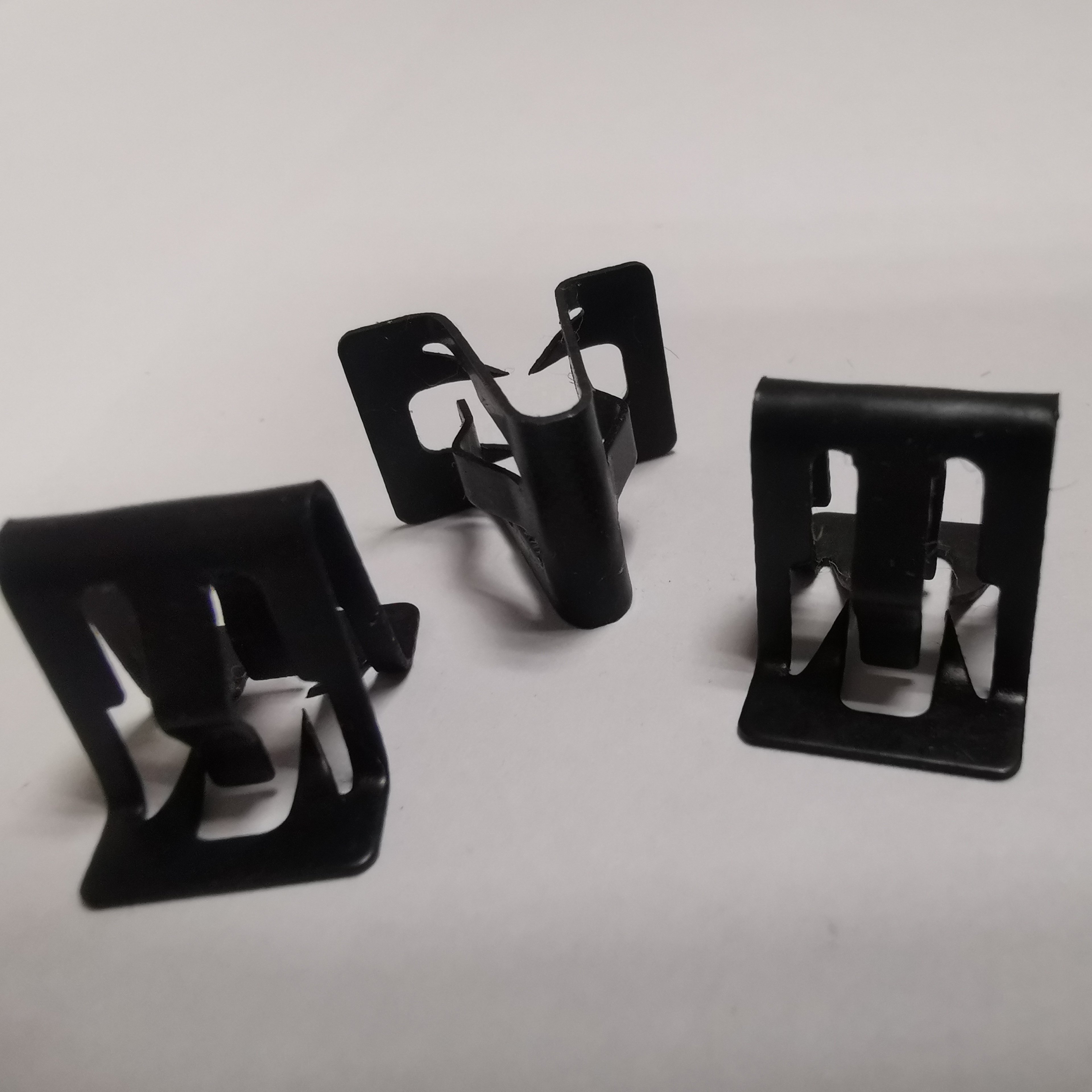 Car Front Console Dashboard Trim Retainer Stamping Fastener Parts Customized Auto Metal Clips for VW Audi Skoda Mazda