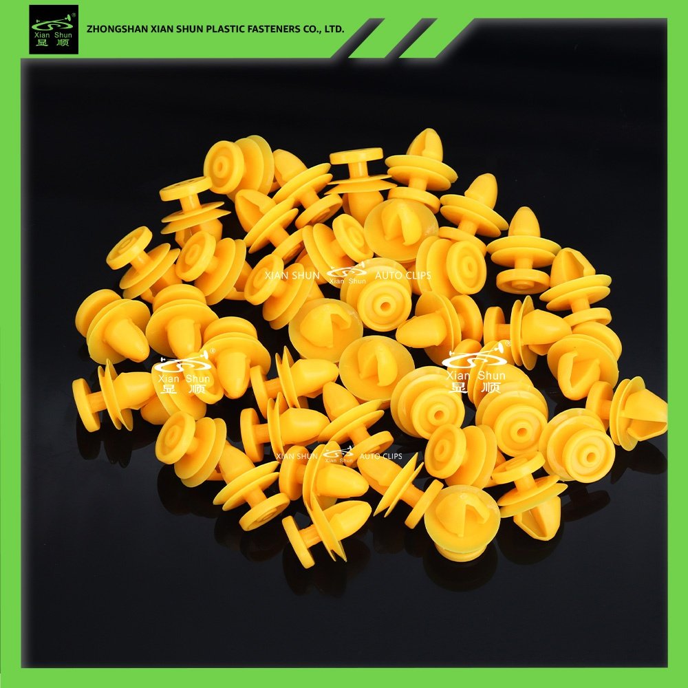 XianShun Factory Apply To B Supplier Automotive Fasteners Door Trim Panel Clips Car Clips Auto Fastenesr