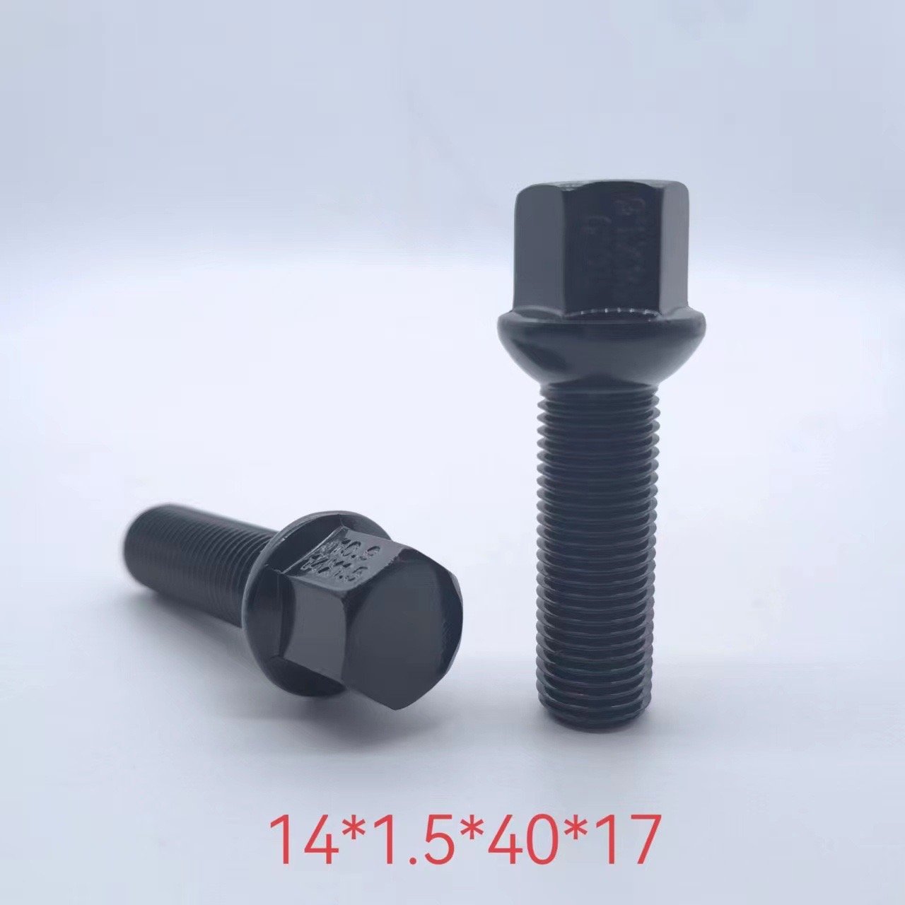 M12X1.5 10.9 Grade Black Hub Bolt for E30 E46 E93 E28 E34 E60 36136781150 Wheel Cars