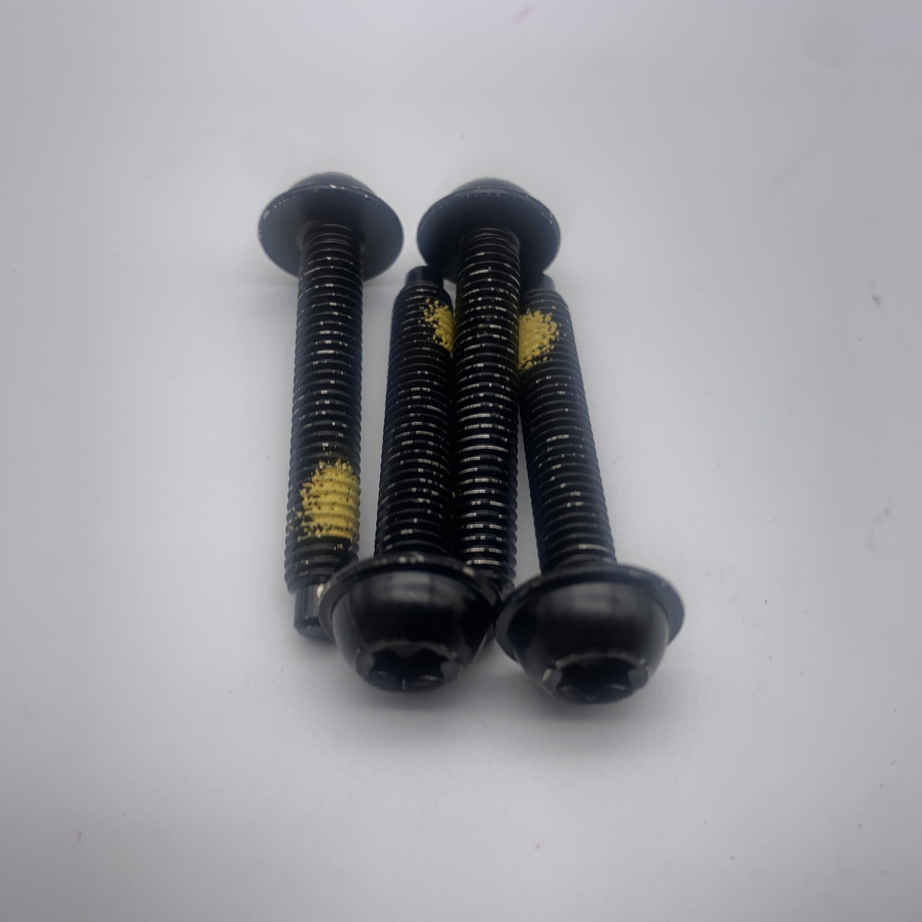 Auto Universal Parts Bumper Fender Holes Fasteners Stainless SS304 Electrophoresis Black Plum Blossom Round Washer Head Screws
