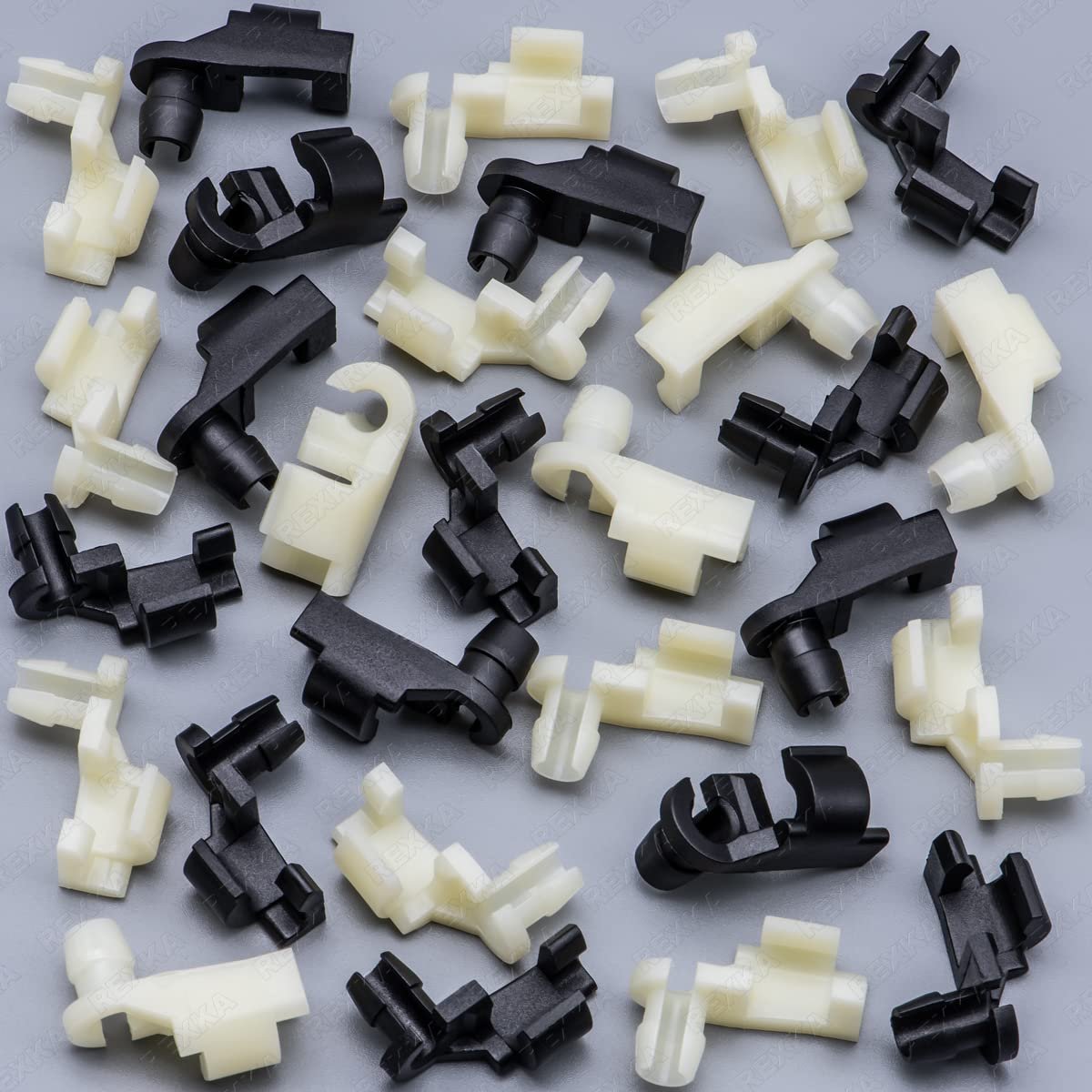 #0LA007 Lock Rod Clip E83Z-5421952B E6DZ-542 Clips Auto Fasteners Rivet Car Plastic Clip for Door Handle Door Lock System
