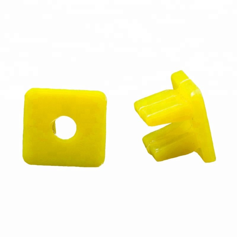 100x Universal Auto Screw Size Grommet Nut Clip Fasteners Car Lamps Square Yellow Plastic Fixed Buckle Nuts Clips