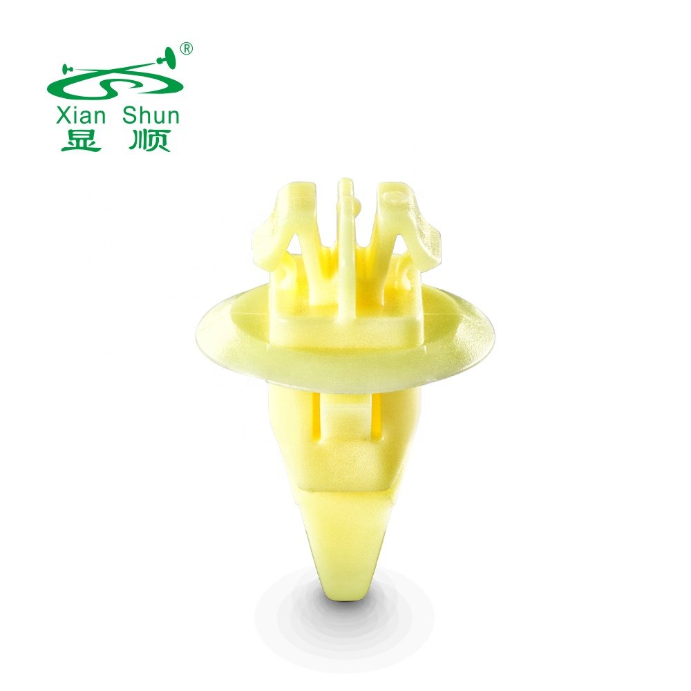 Xianshun plastic fastener car body Side moulding clip fender flare rocker panel side trim skirt