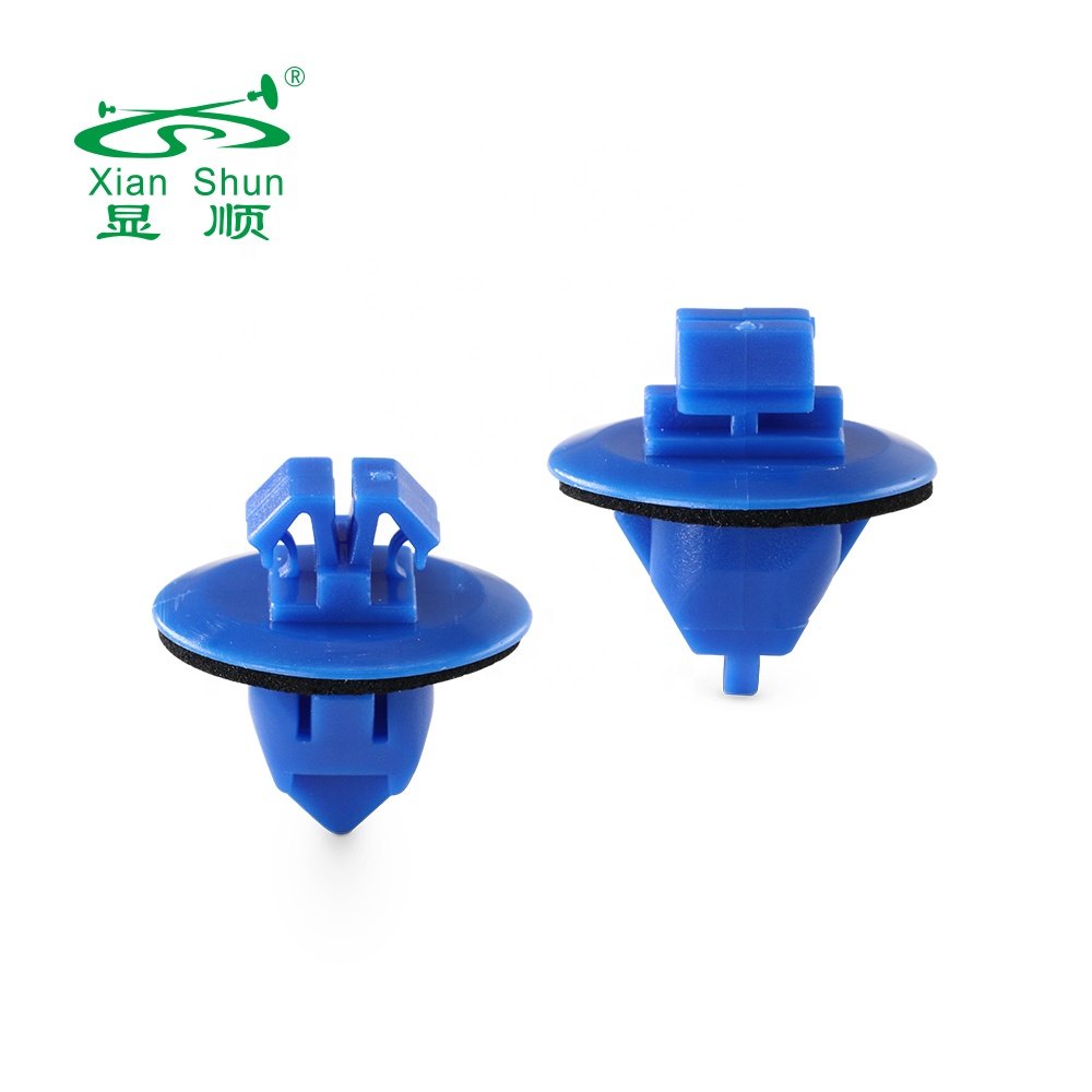 Xianshun plastic fastener car body Side moulding clip fender flare rocker panel side trim skirt