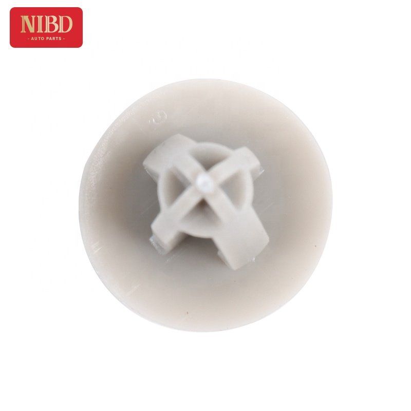 NIBD Auto Parts Fastener Clips 0009905792 For Mercedes-Benz W221 W129 W140 W220