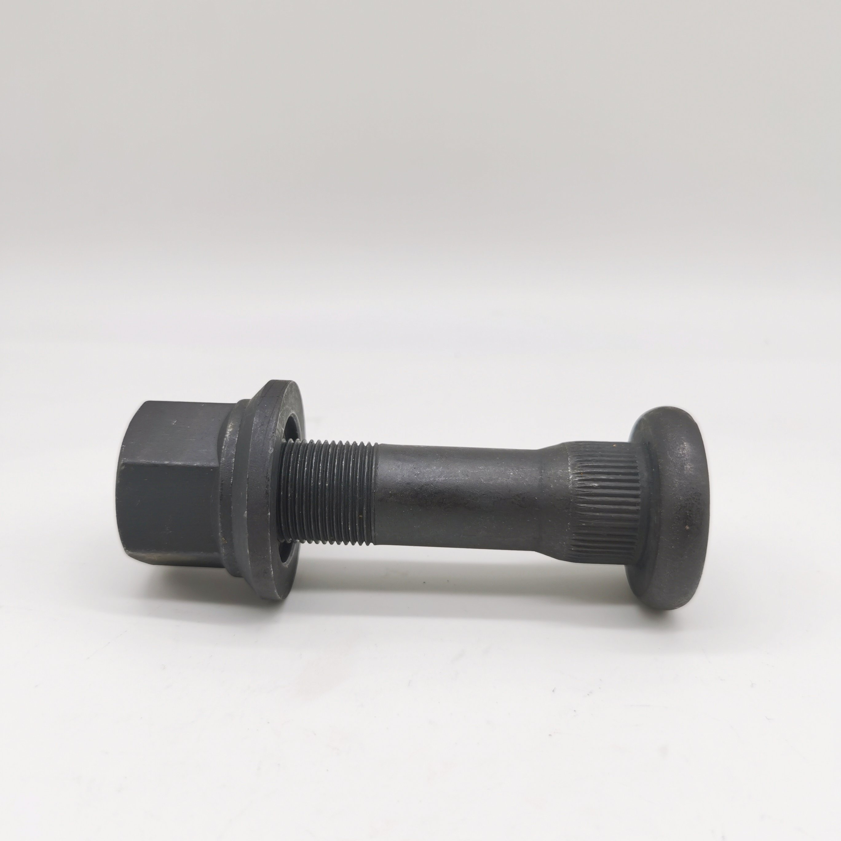 Daf Truck Spare Parts Wheel Hub Bolt 620649 Auto Parts